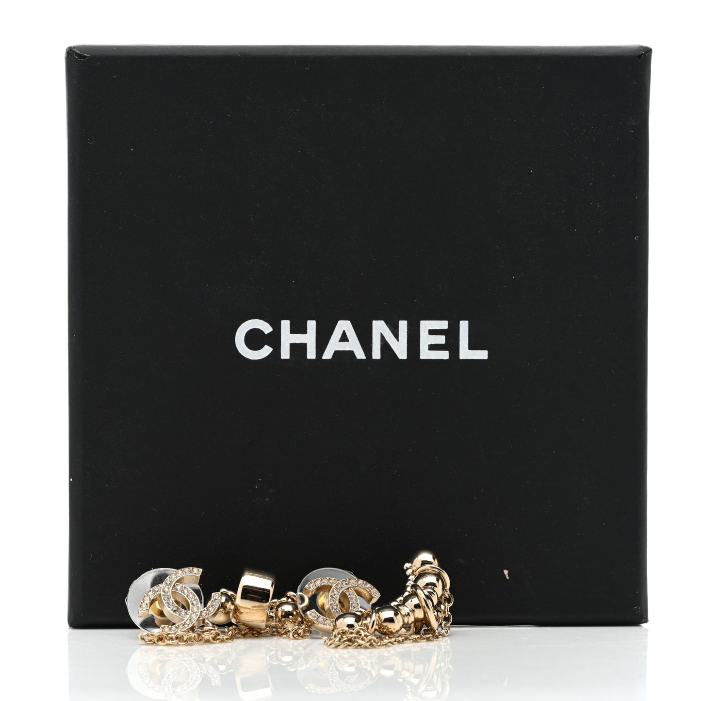 Metal Crystal CC Chain Cuff Earrings Gold