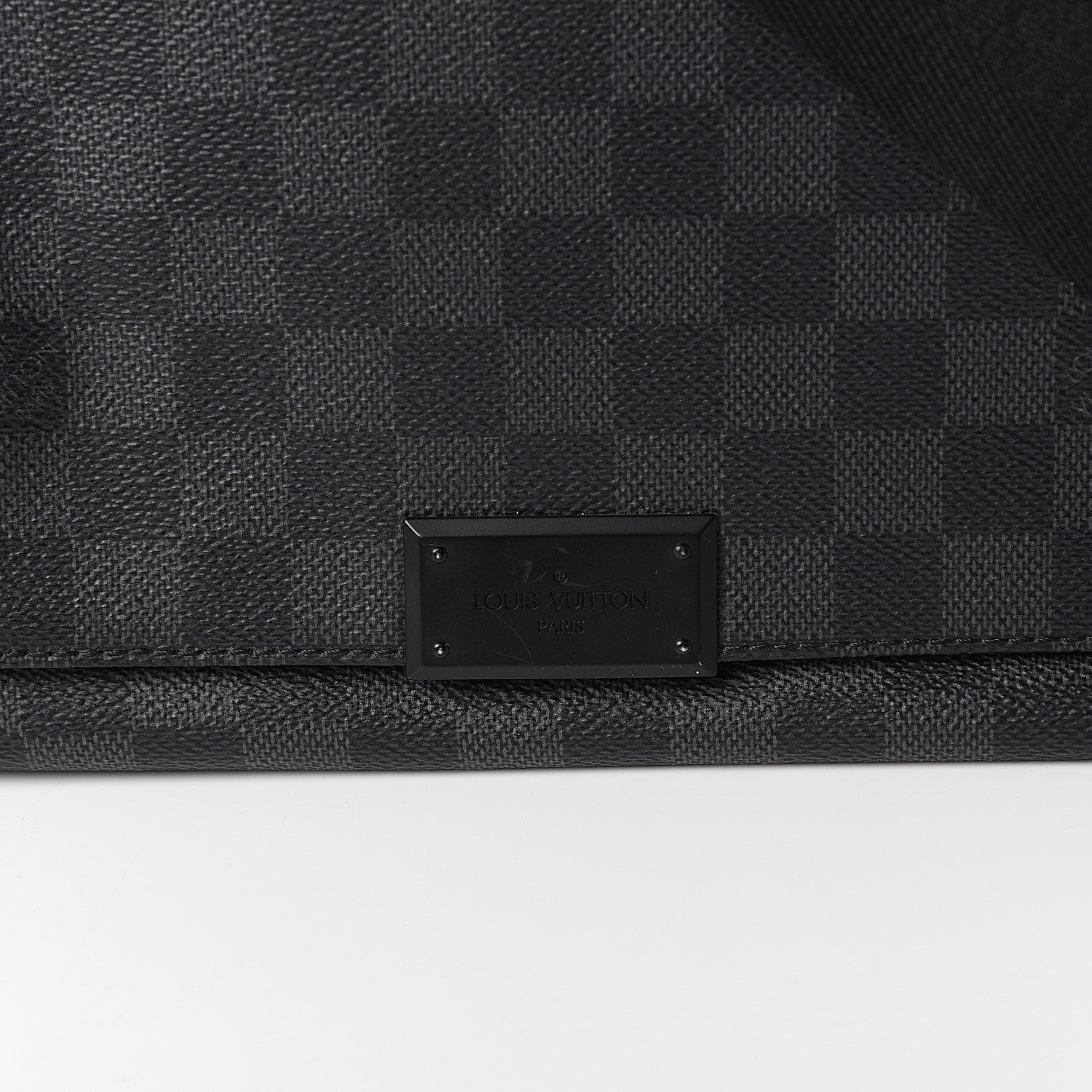 Louis Vuitton Damier Graphite District MM 8 of 8