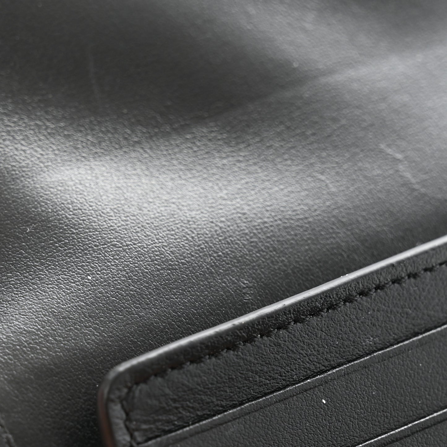 Shiny Smooth Lambskin Small Triomphe Wallet Black