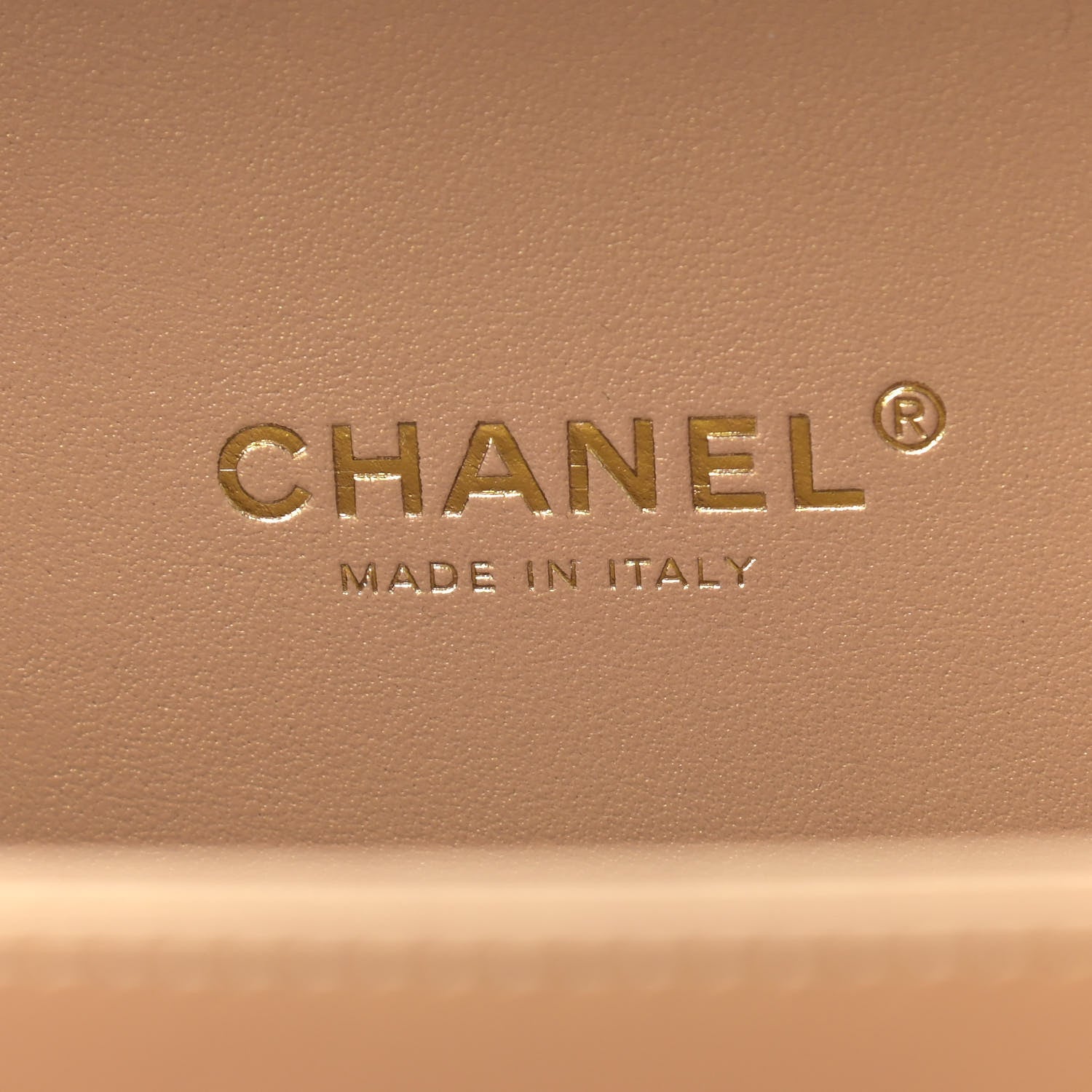 Chanel Lambskin Metal Quilted Golden Plate Vanity Case Black Golden Plate Vanity Case Black Gold 6 of 9