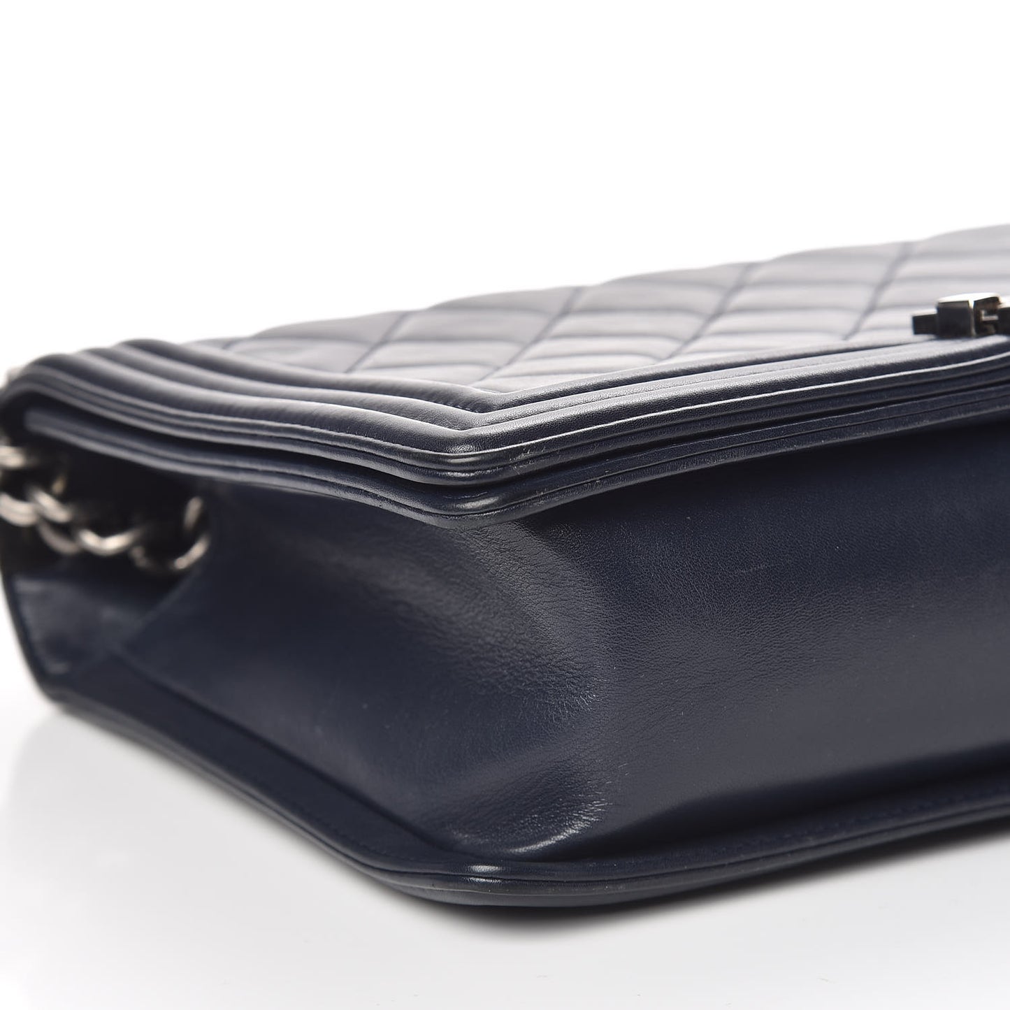 Lambskin Quilted New Medium Boy Flap Navy