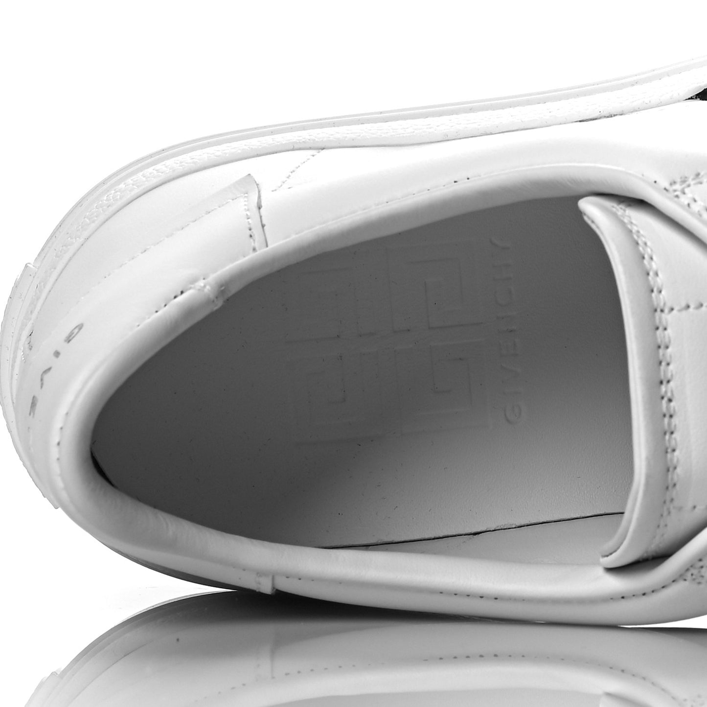 Calfskin Band Logo Womens Urban Street Sneakers 39 White Black