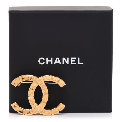 Chanel CC Brooch Gold 5 of 5