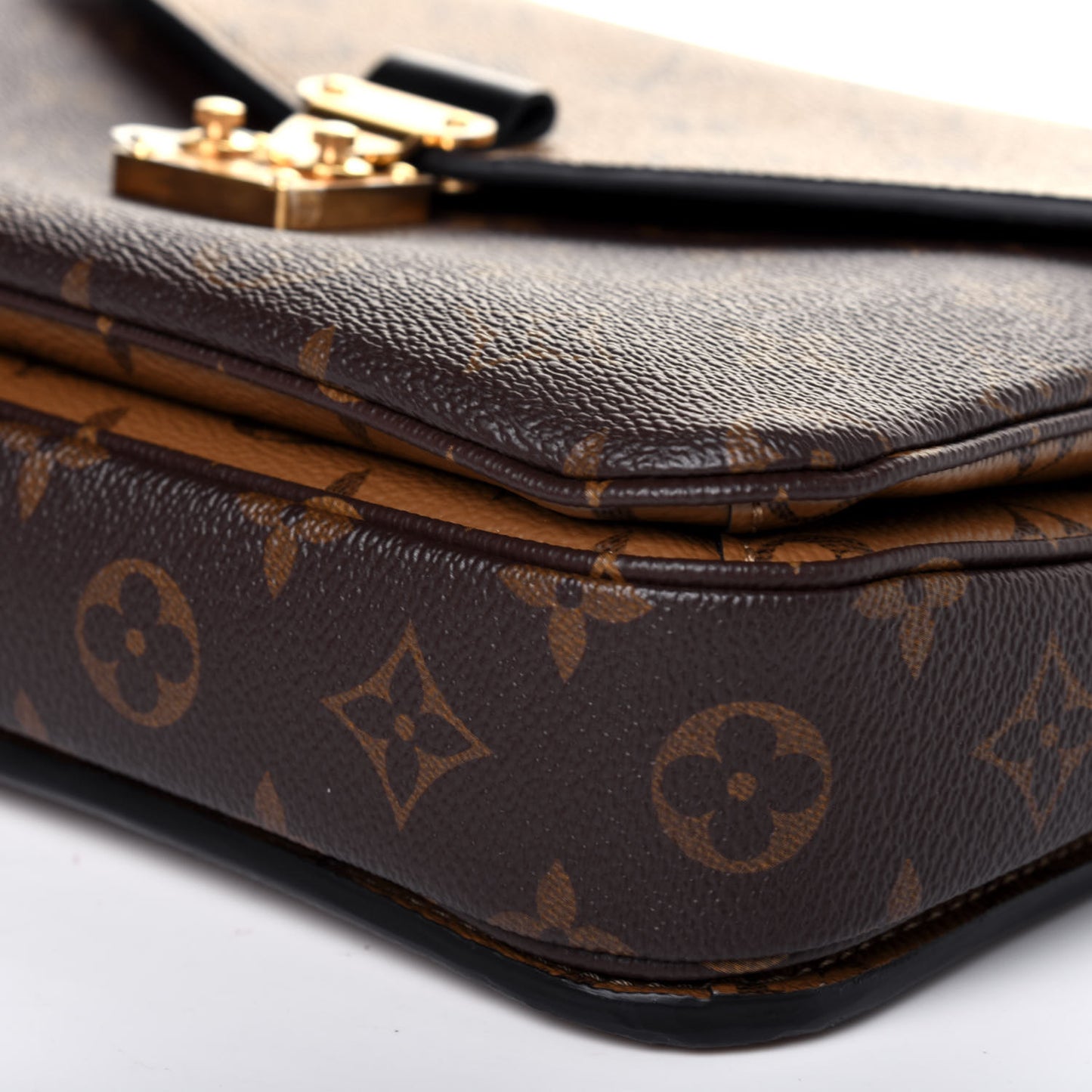 Reverse Monogram Pochette Metis