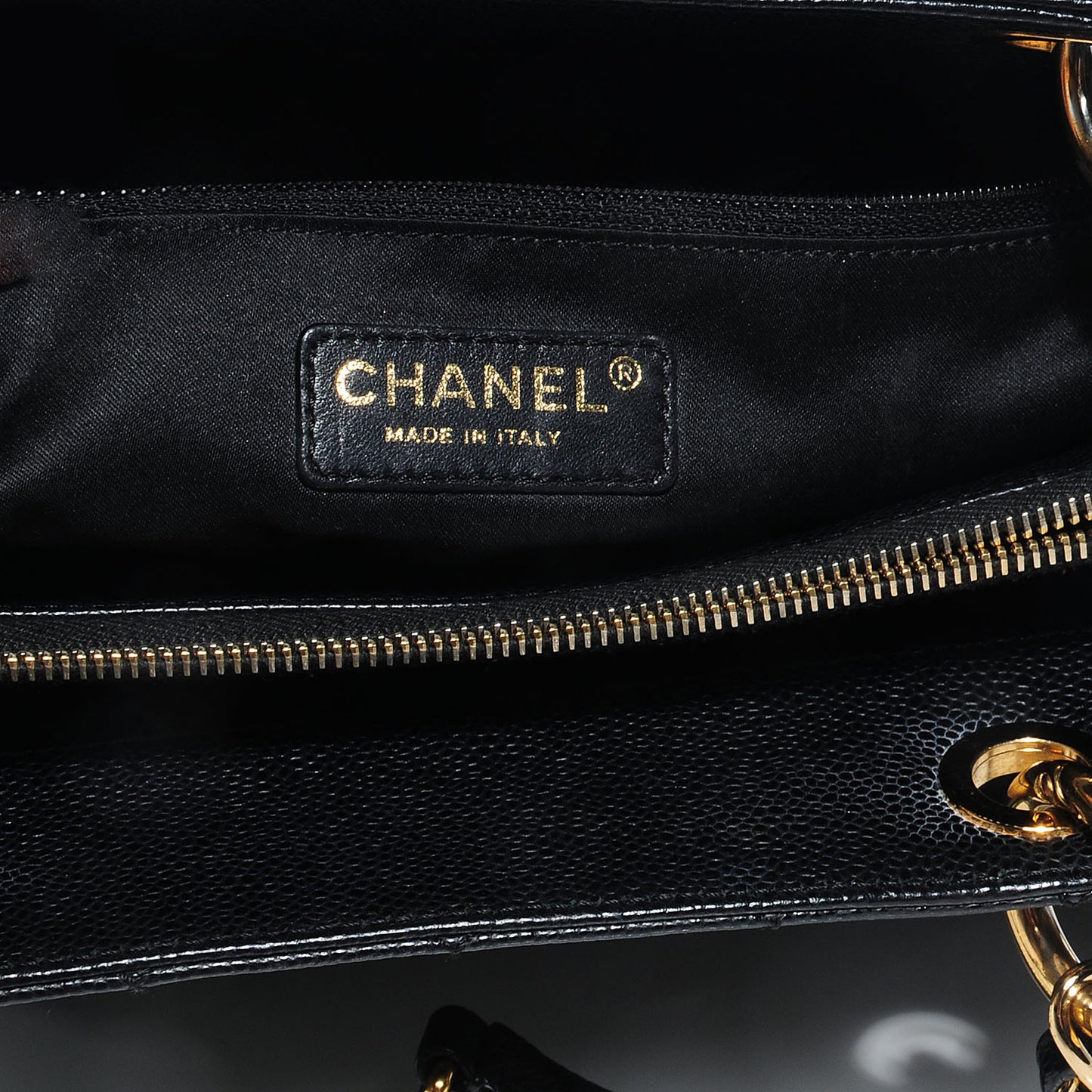 Caviar Grand Shopping Tote GST Black