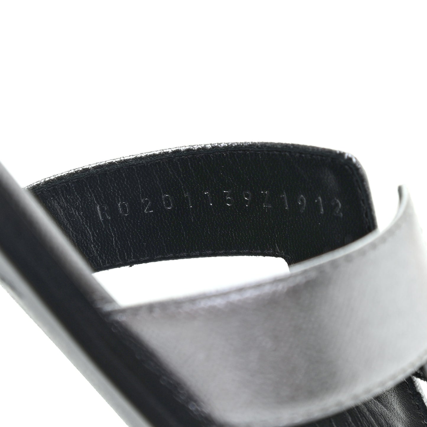Metallic Epsom Oran Sandals 38 Gris Argente