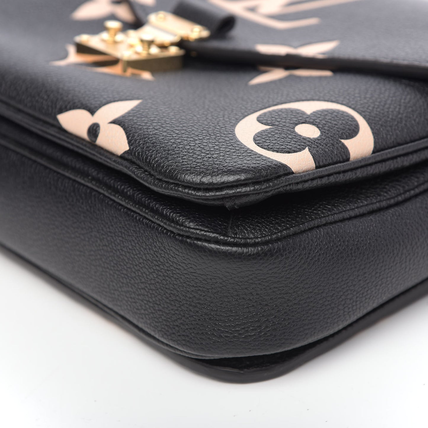 Empreinte Monogram Giant Pochette Metis Black Beige