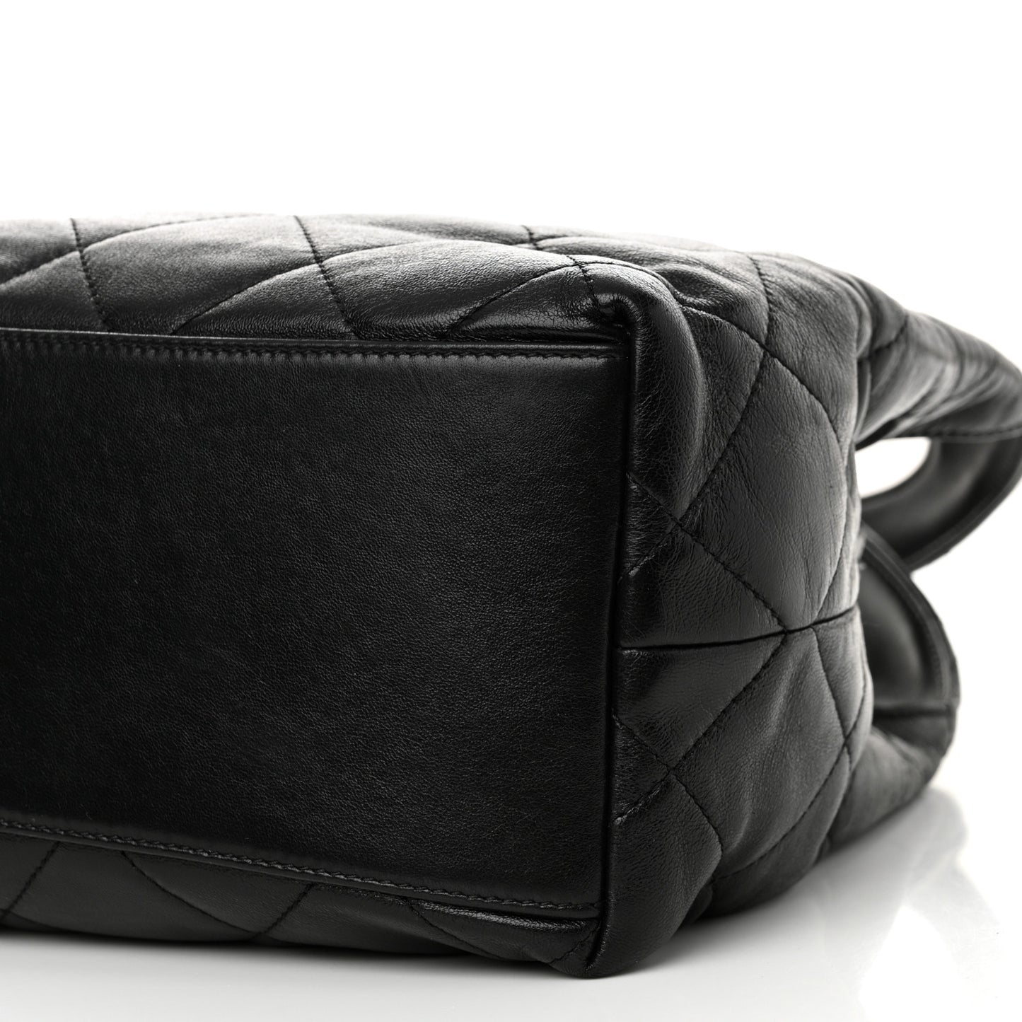 Shiny Lambskin Quilted CC Belt Shopping Bag Black Black