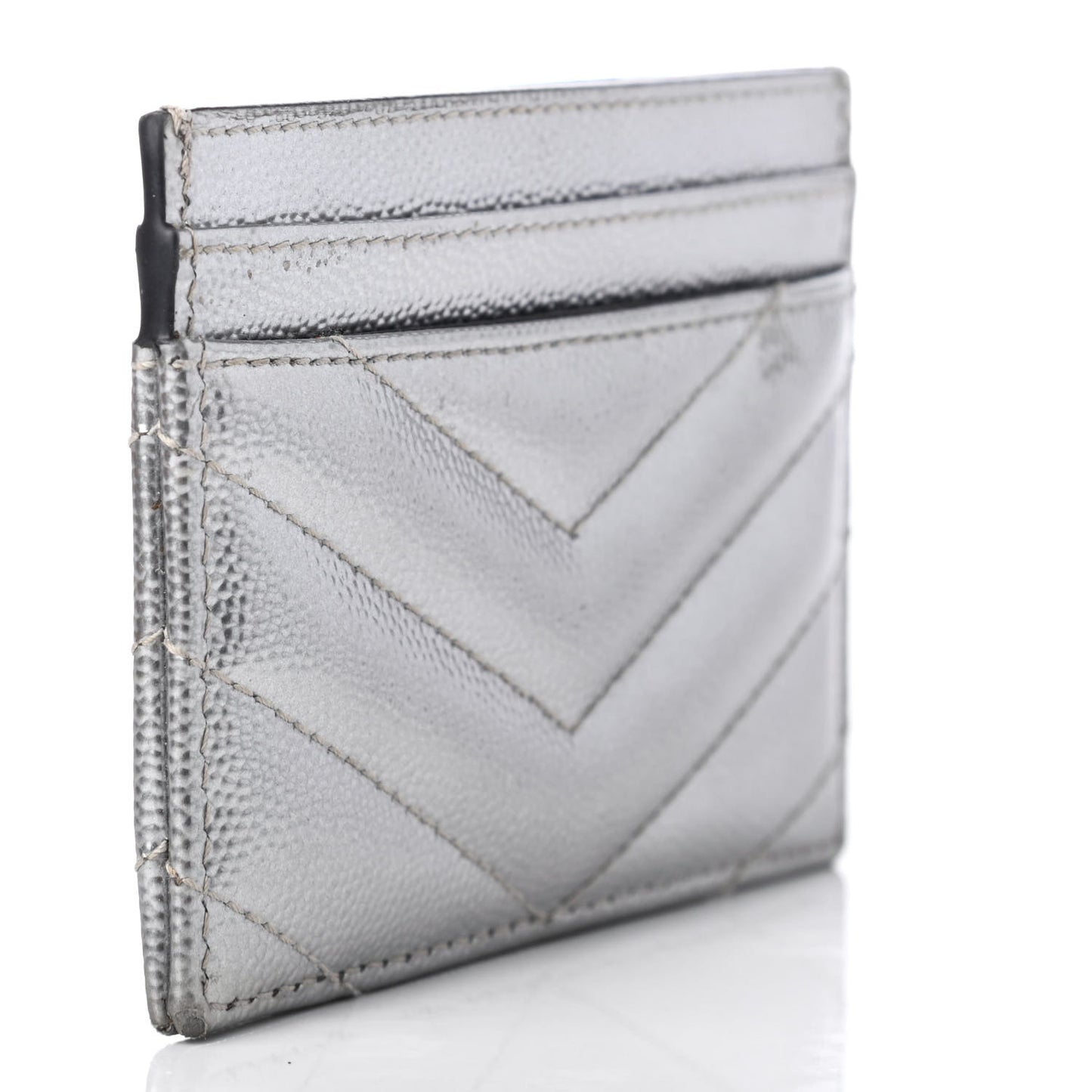 Metallic Grain De Poudre Matelasse Chevron Monogram Credit Card Case Argento