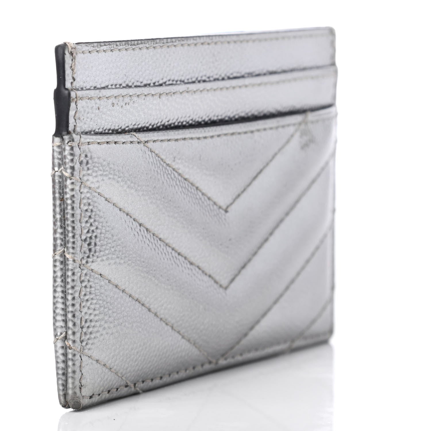 Saint Laurent Metallic Grain De Poudre Matelasse Chevron Monogram Credit Card Case Argento 3 of 9