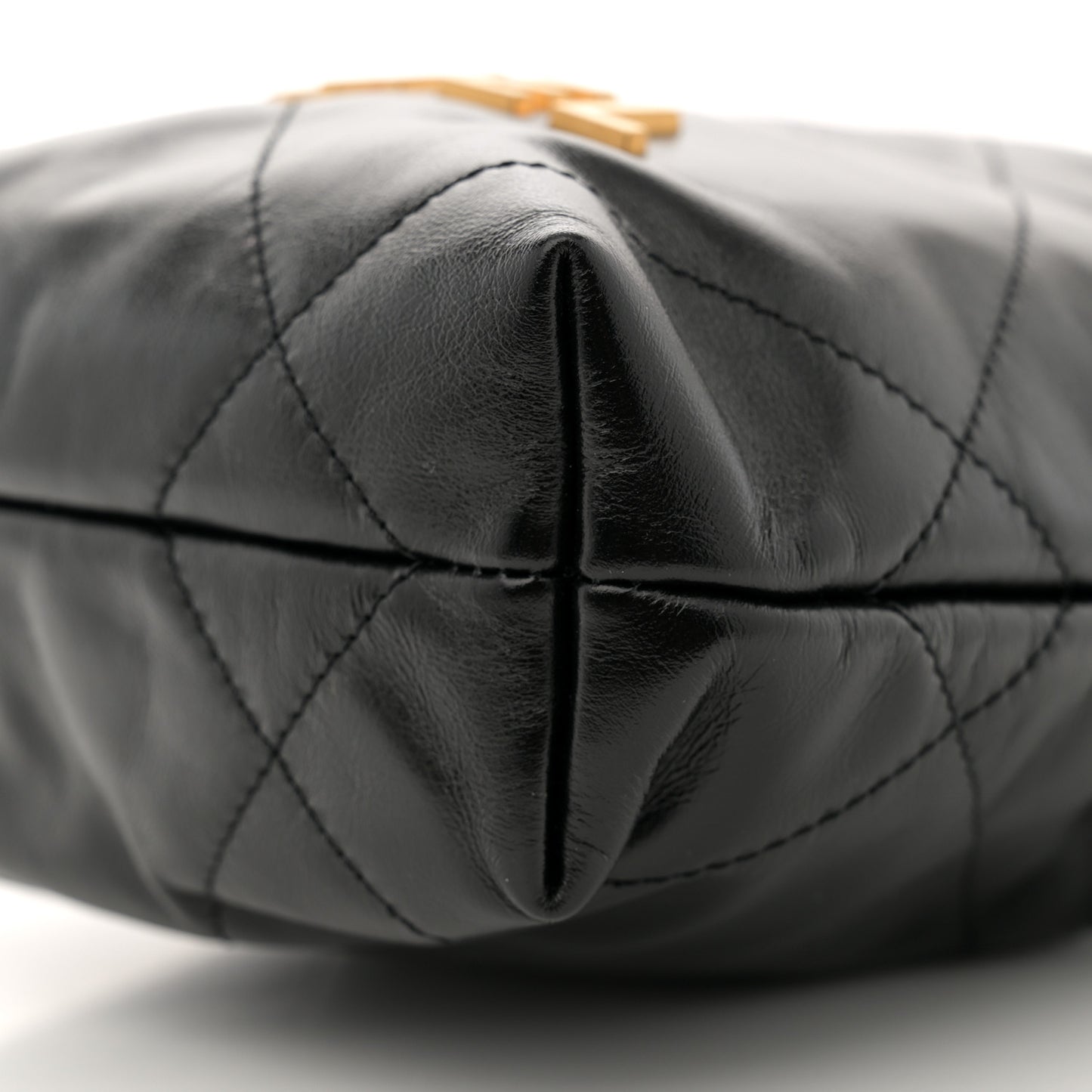 Shiny Calfskin Quilted Mini Chanel 22 Black