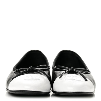 Chanel Crumpled Shiny Lambskin CC Cap Toe Ballerina Flats 37.5 Black White 3 of 10