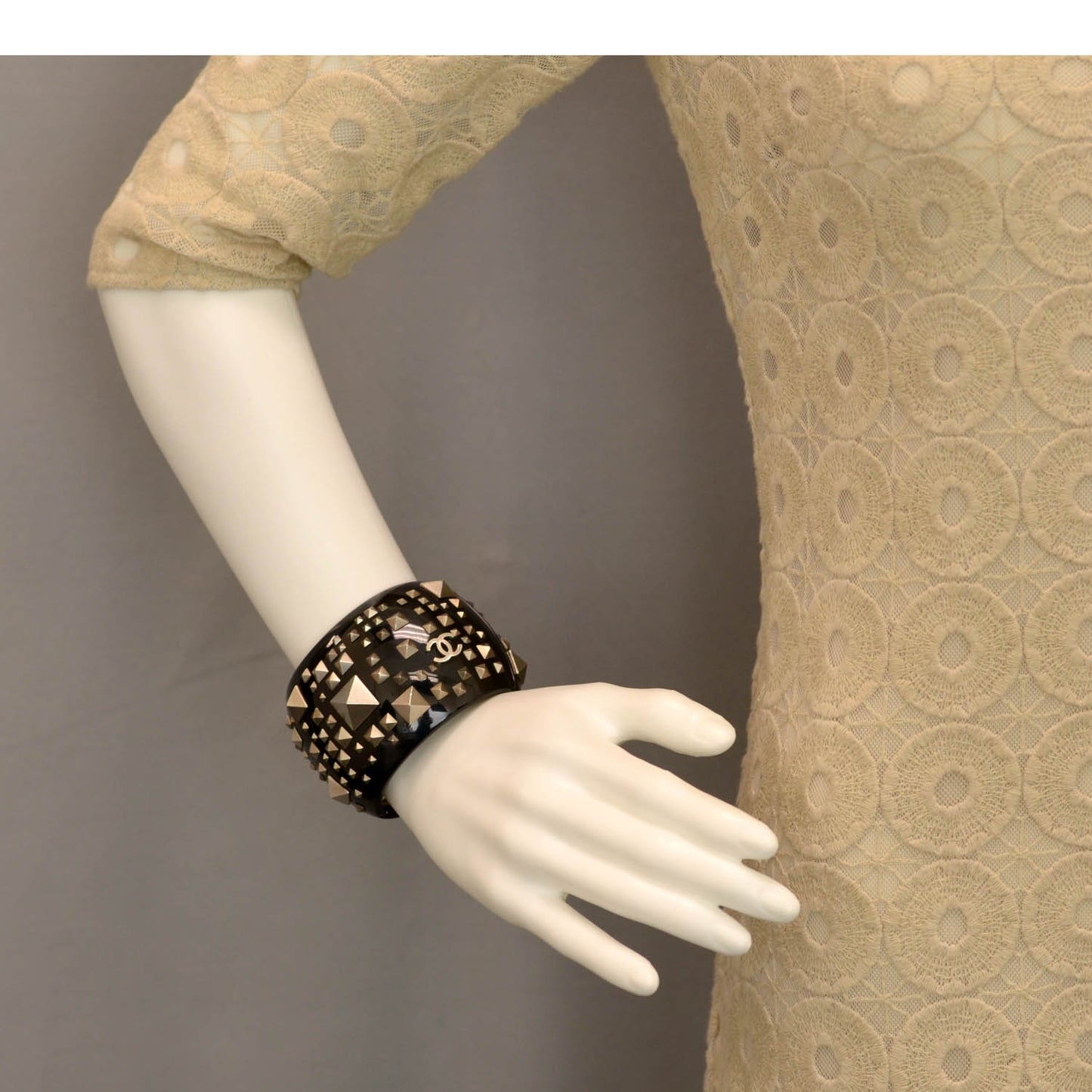 Resin Studded CC Wide Cuff Black