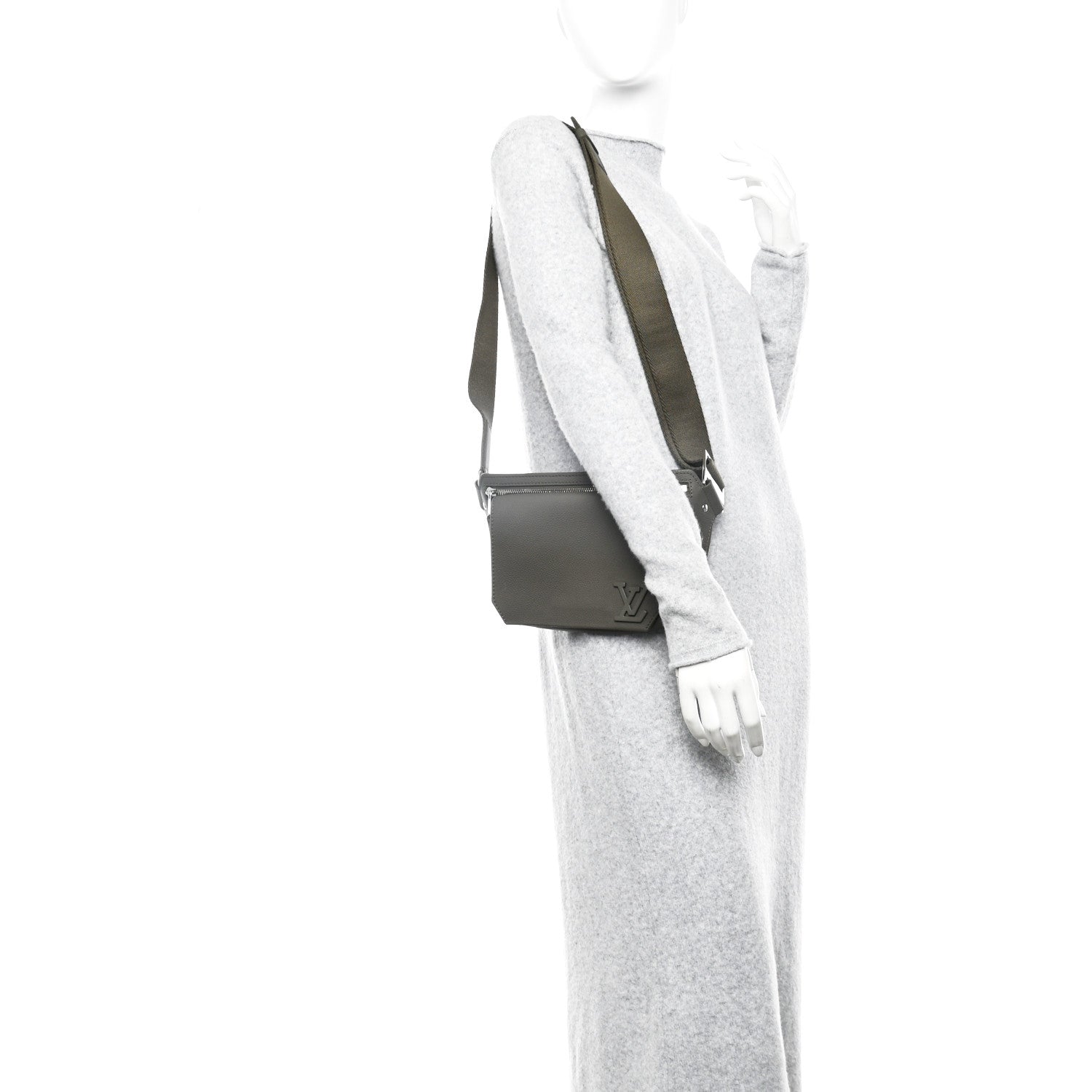 Louis Vuitton Grained Calfskin Aerogram Slingbag Khaki 2 of 10