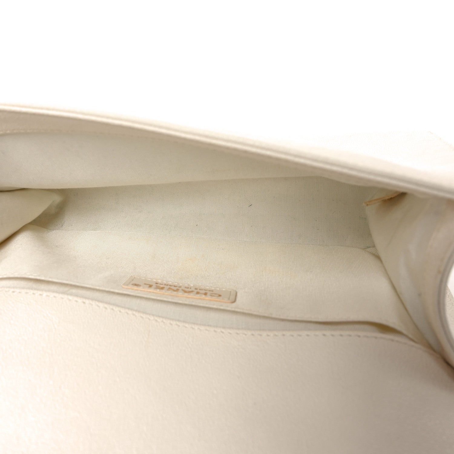 Chanel Caviar Quilted Medium Boy Flap White 5 of 10