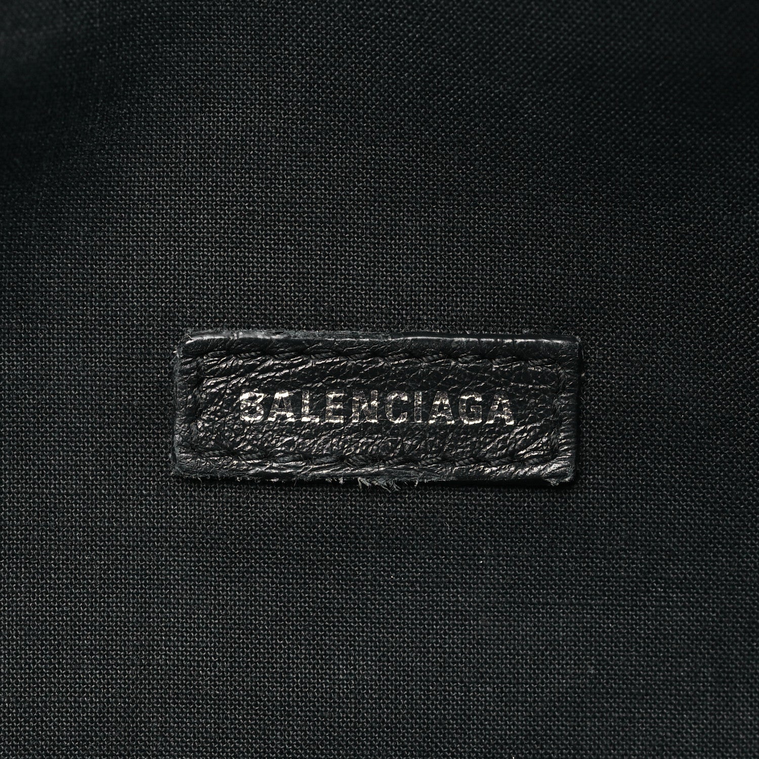Balenciaga Smooth Calfskin Logo Large Everyday Beltpack Black White 6 of 11
