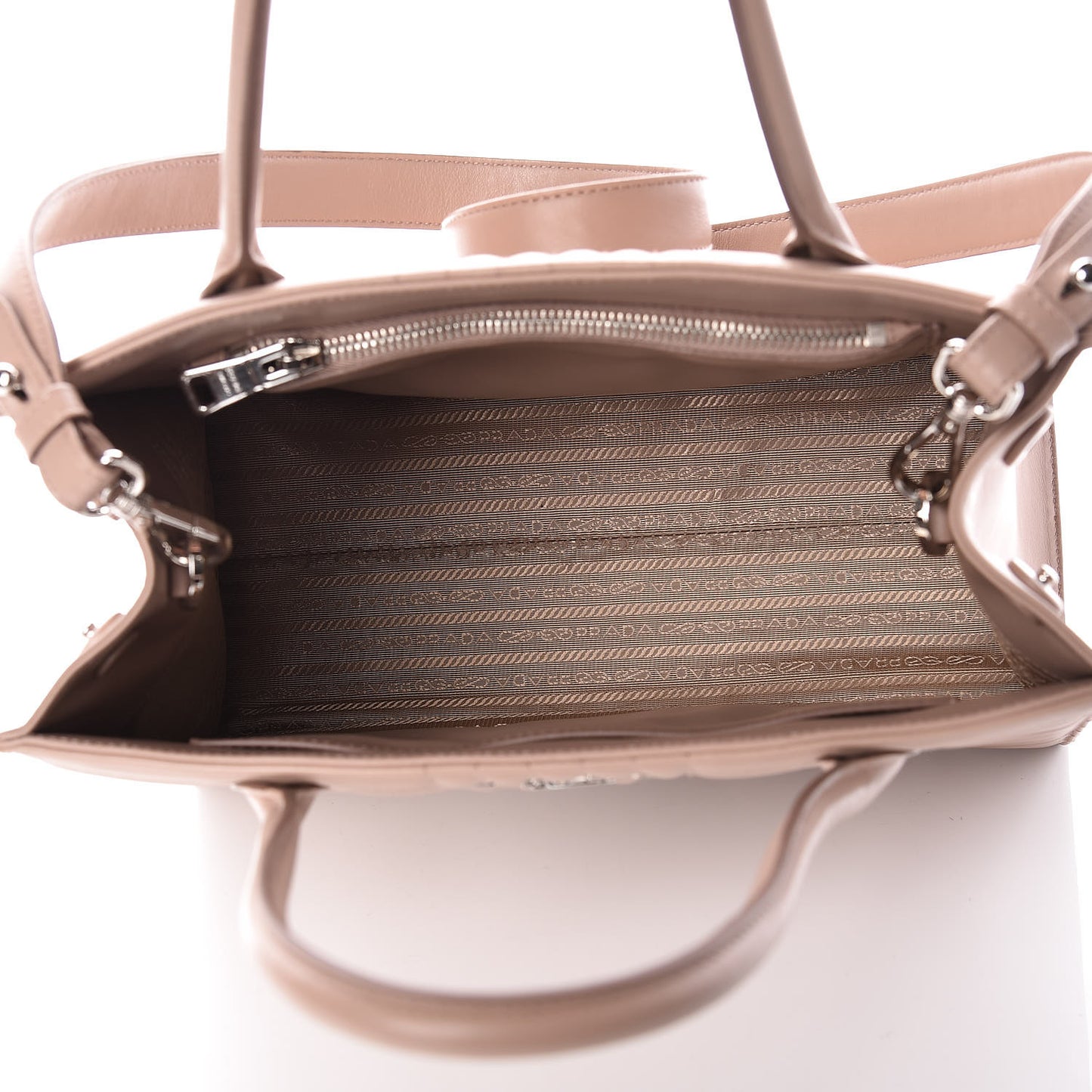 Soft Calfskin Impunture Diagramme Tote Cipria