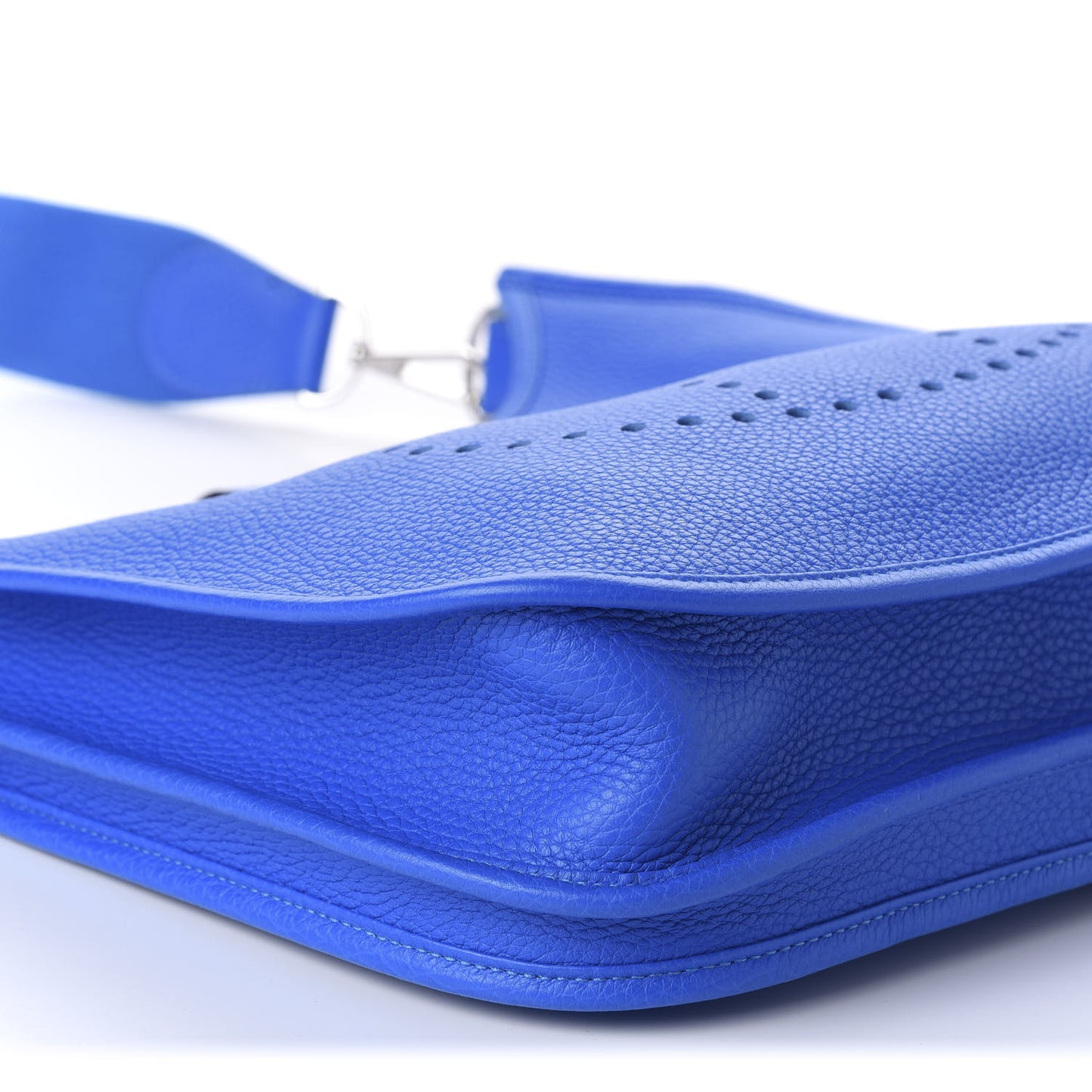 Taurillon Clemence Evelyne III PM Bleu Hydra