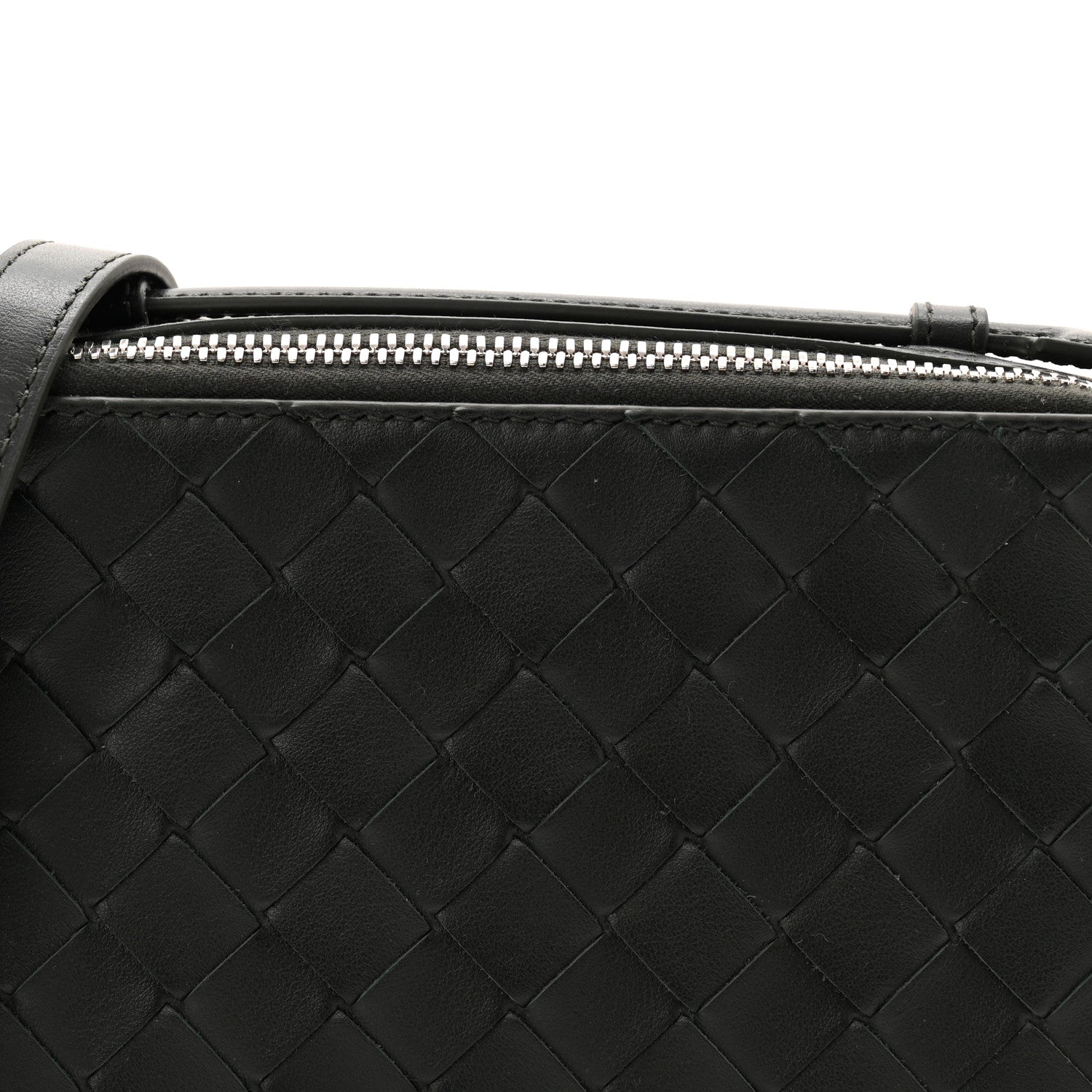 Bottega Veneta Nappa Intrecciato Mens Getaway Phone Pouch Dark Green 7 of 9