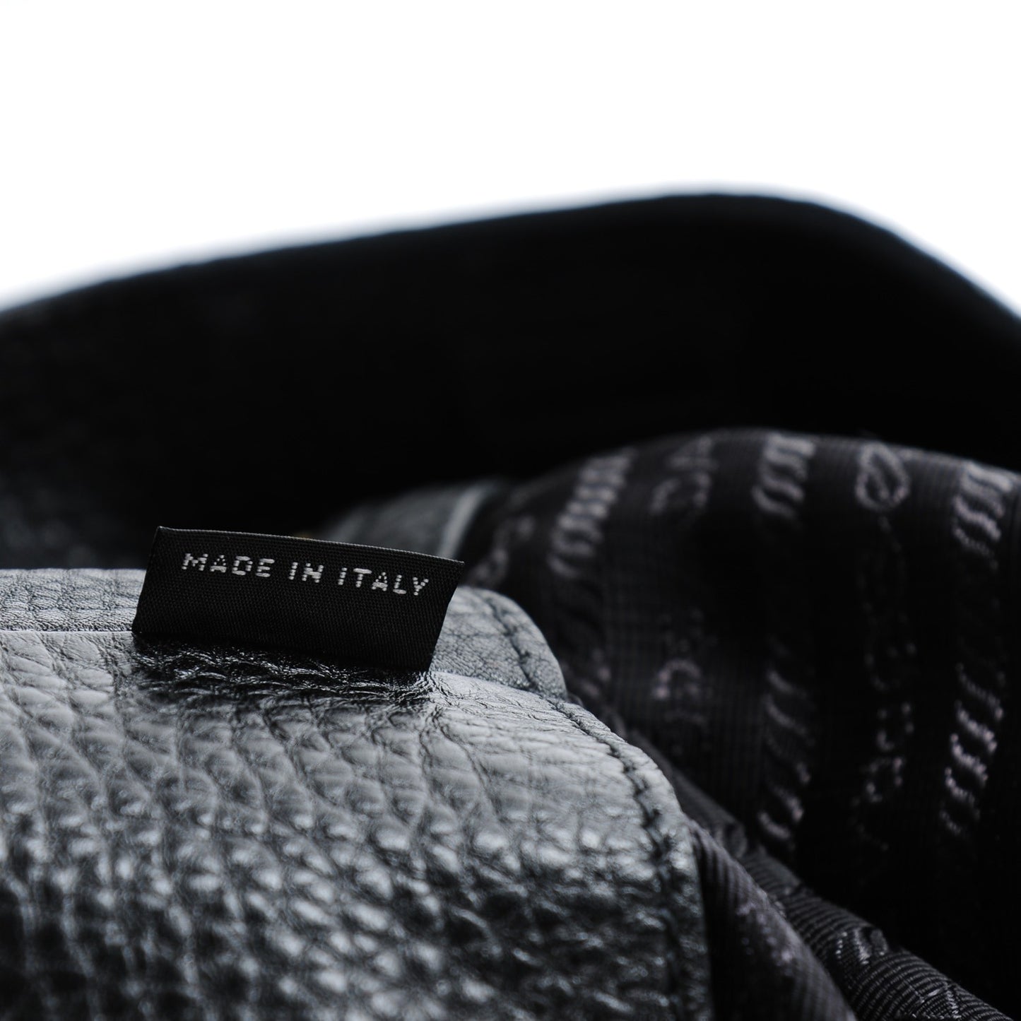 Vitello Daino Tote Nero Black