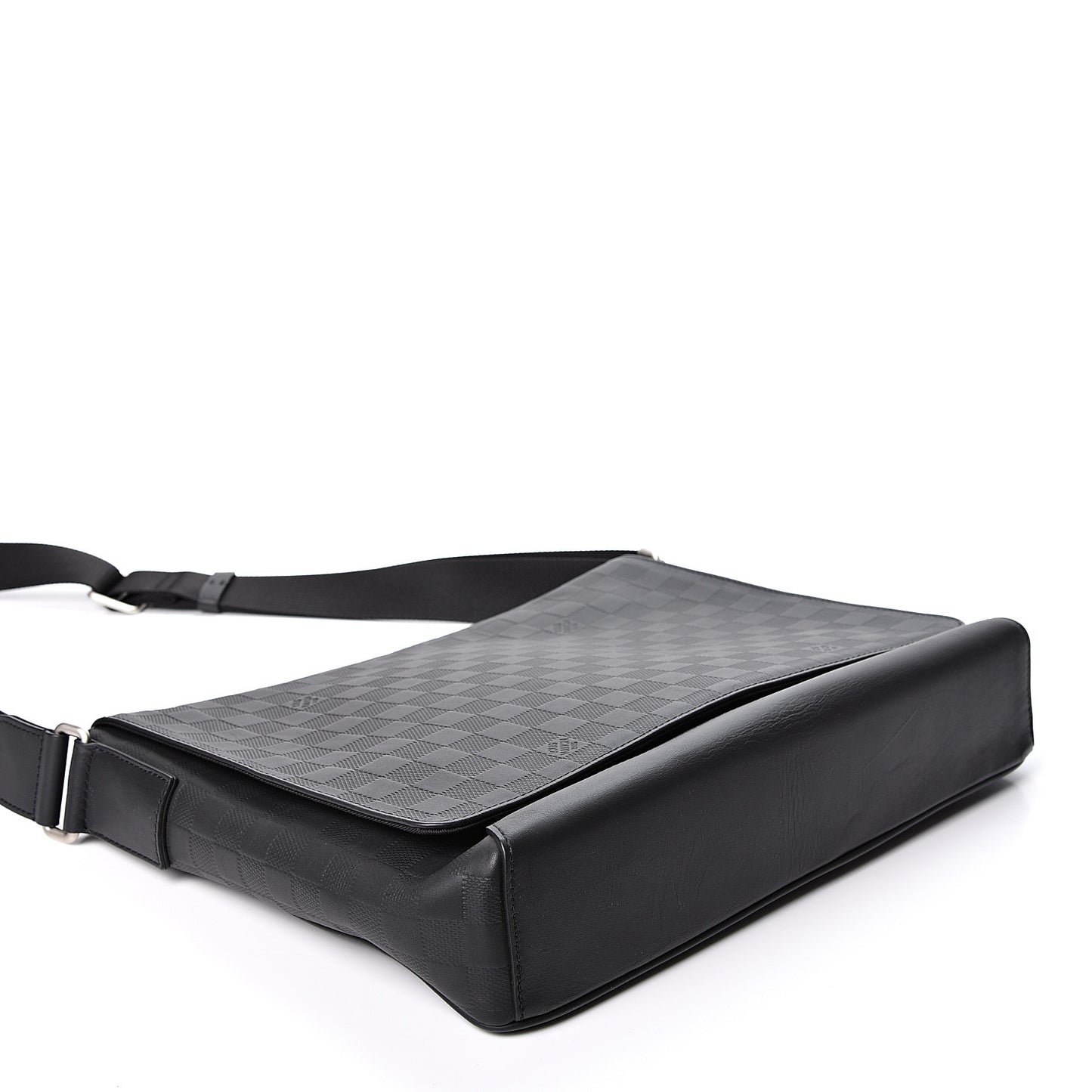Damier Infini District MM Onyx