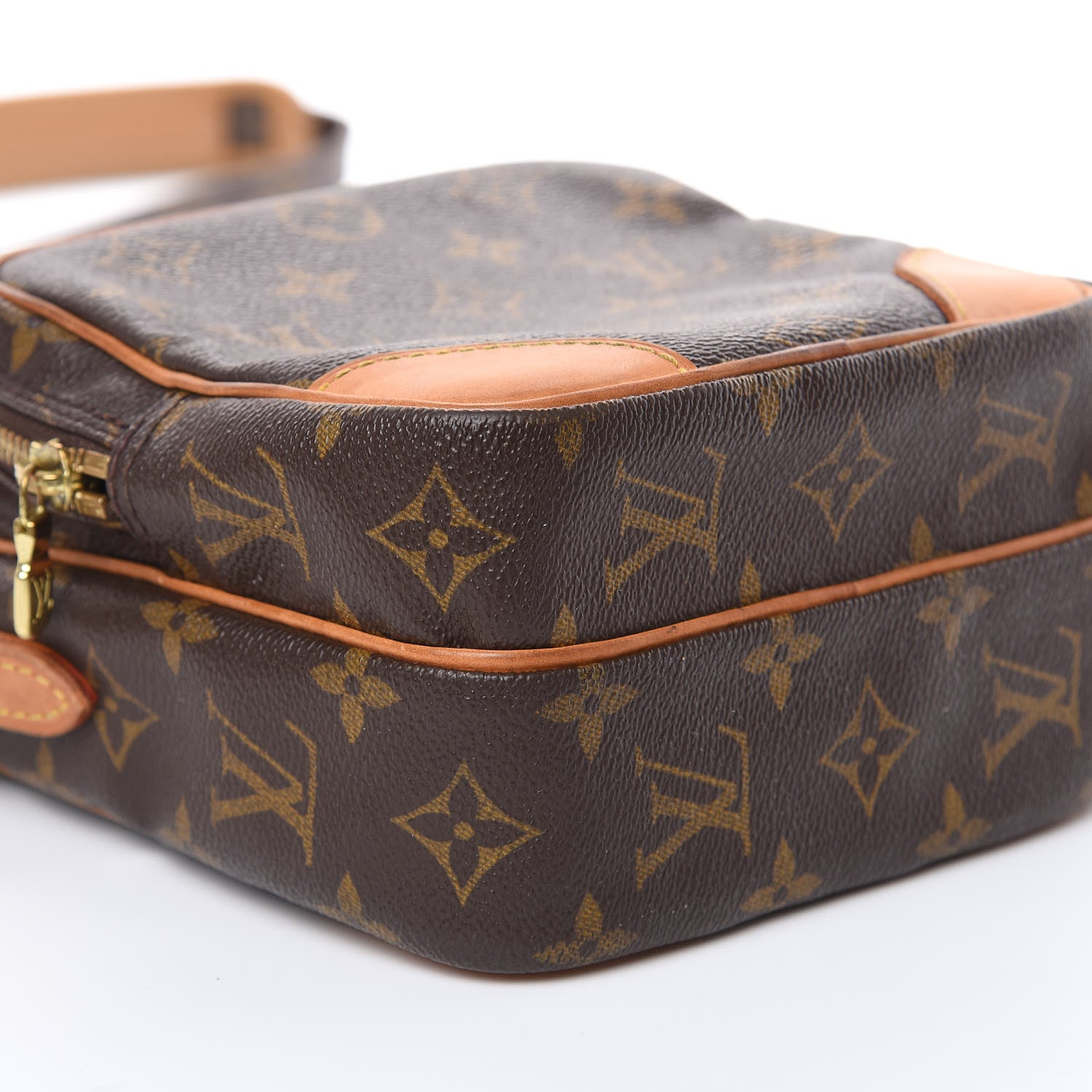 Louis Vuitton Monogram Amazone 7 of 21