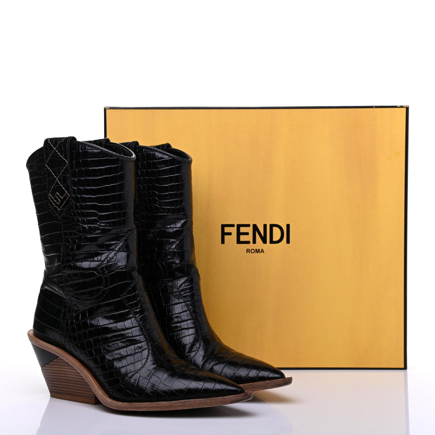 Calfskin Crocodile Embossed Cutwalk Ankle Boots 37 Black