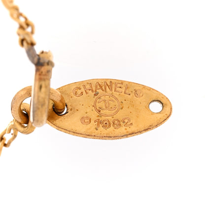 Chanel Metal CC Necklace Gold 6 of 8