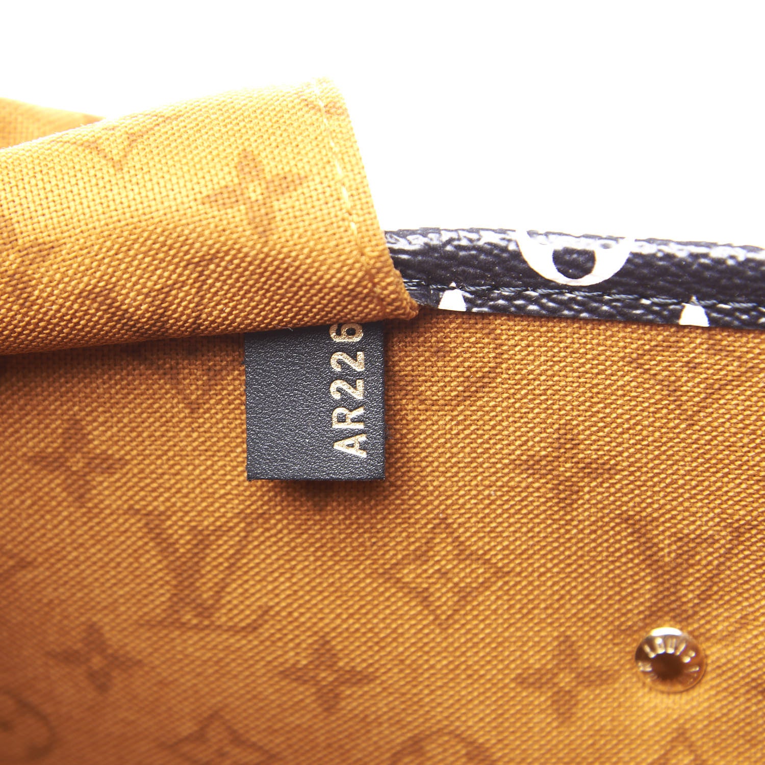 Louis Vuitton Monogram Giant Crafty Neverfull MM Creme Caramel 8 of 9