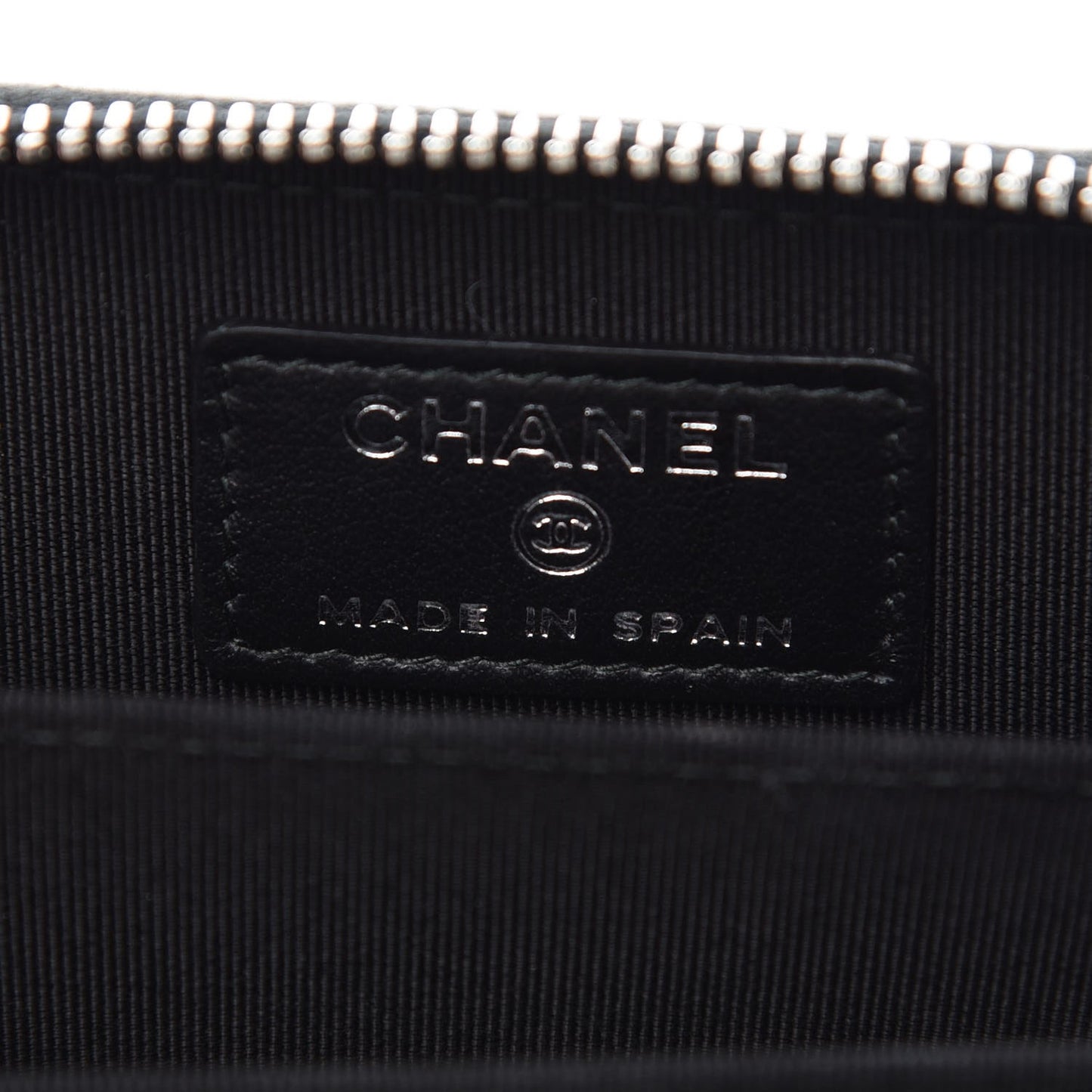 Iridescent Caviar Quilted Zip Coin Purse Black