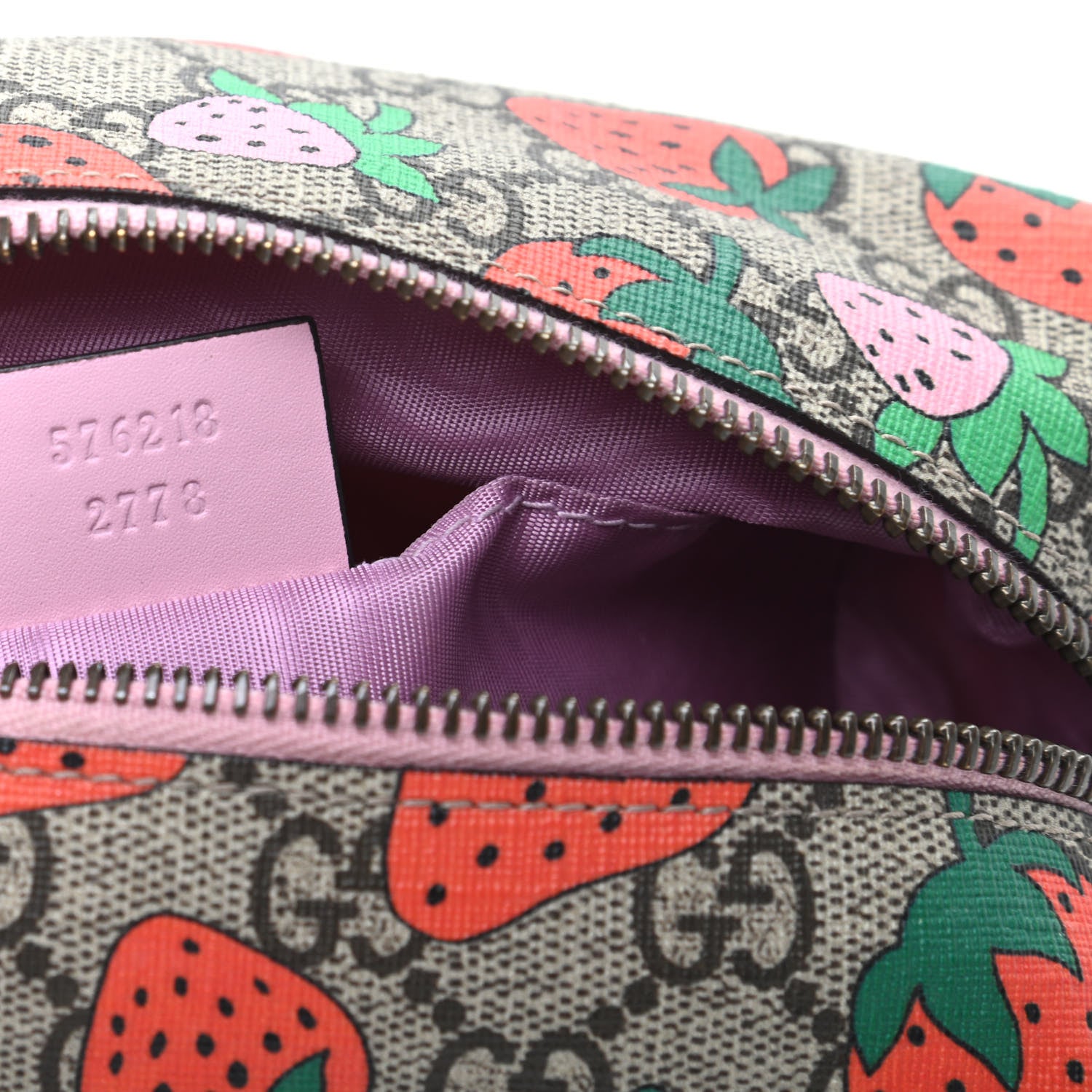 Gucci GG Supreme Monogram Strawberry Cosmetic Case 7 of 9
