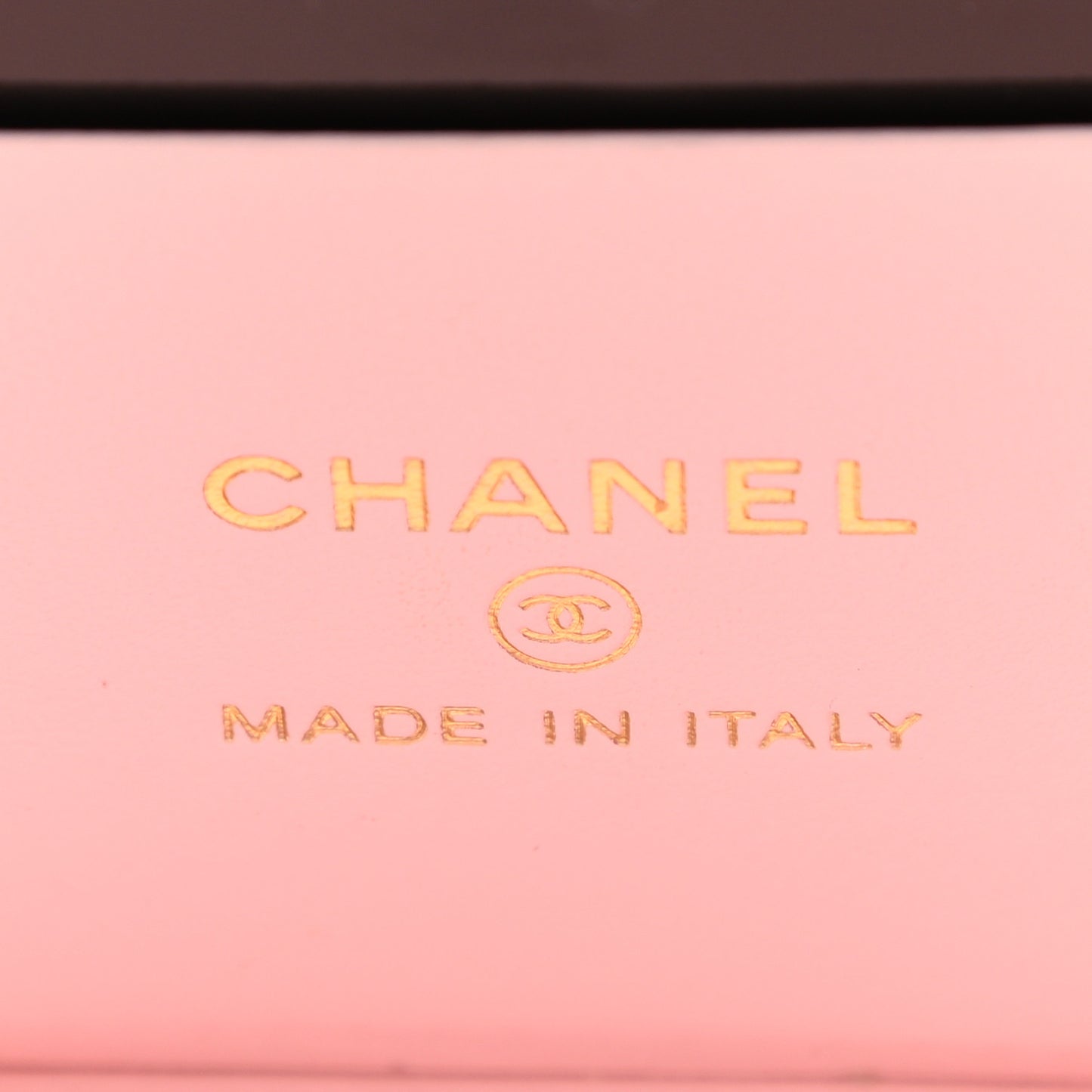 Caviar Quilted Small Vanity Case With Chain Light Pink