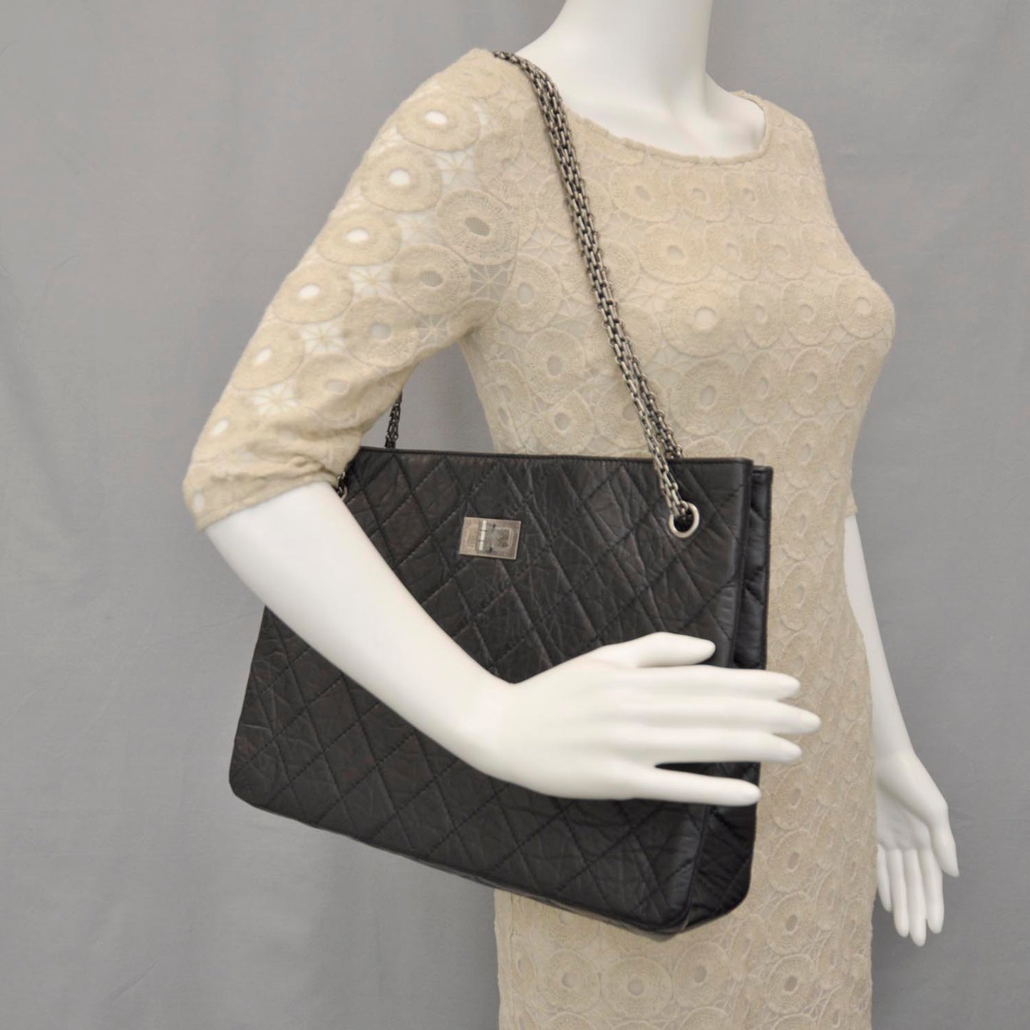 Aged Calfskin Reissue 2.55 Tote Black