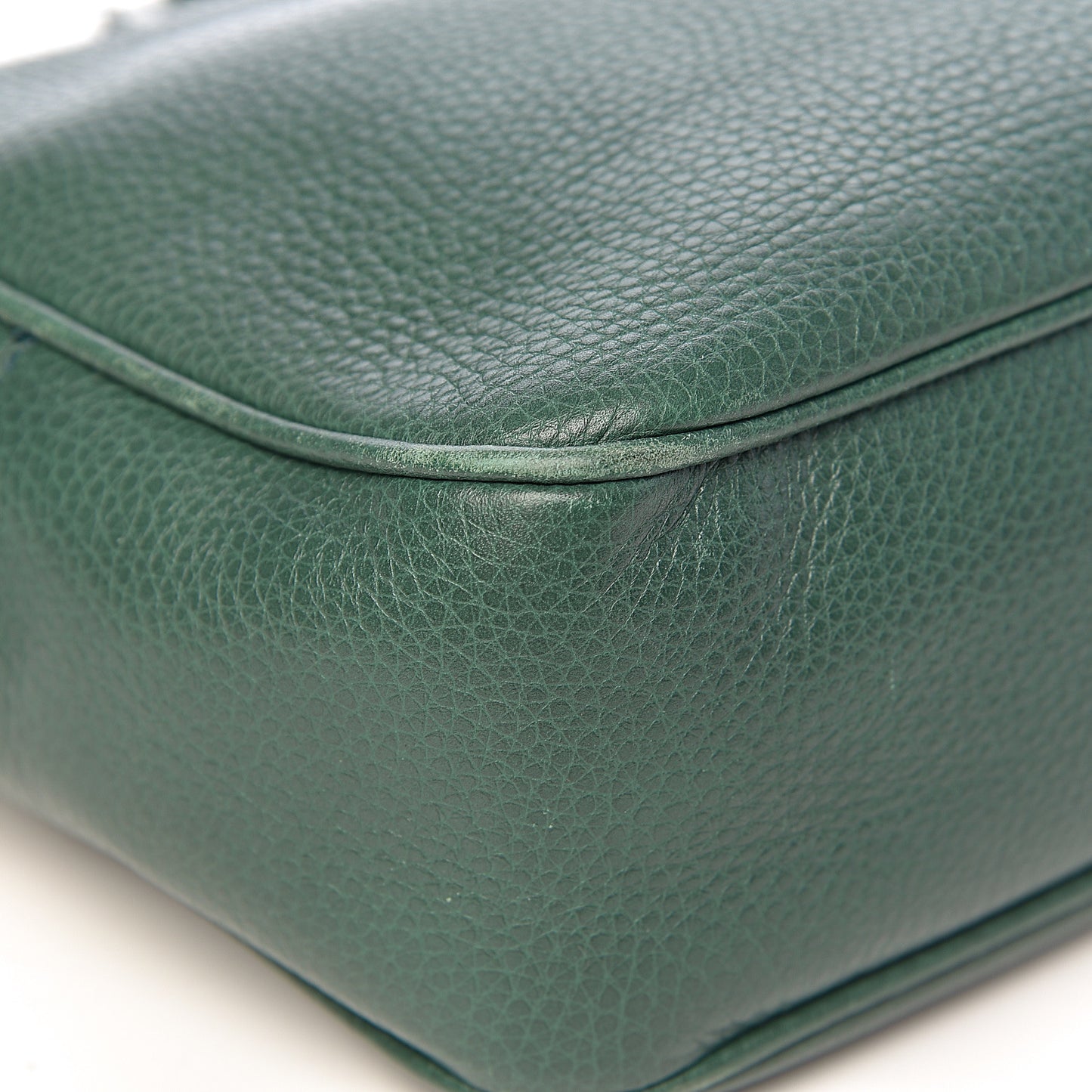Pebbled Calfskin Small Soho Disco Bag Emerald Green