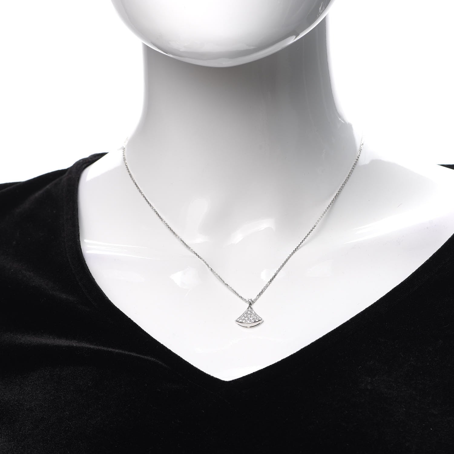 Bulgari 18K White Gold Diamond Divas' Dream Pave Necklace 2 of 7