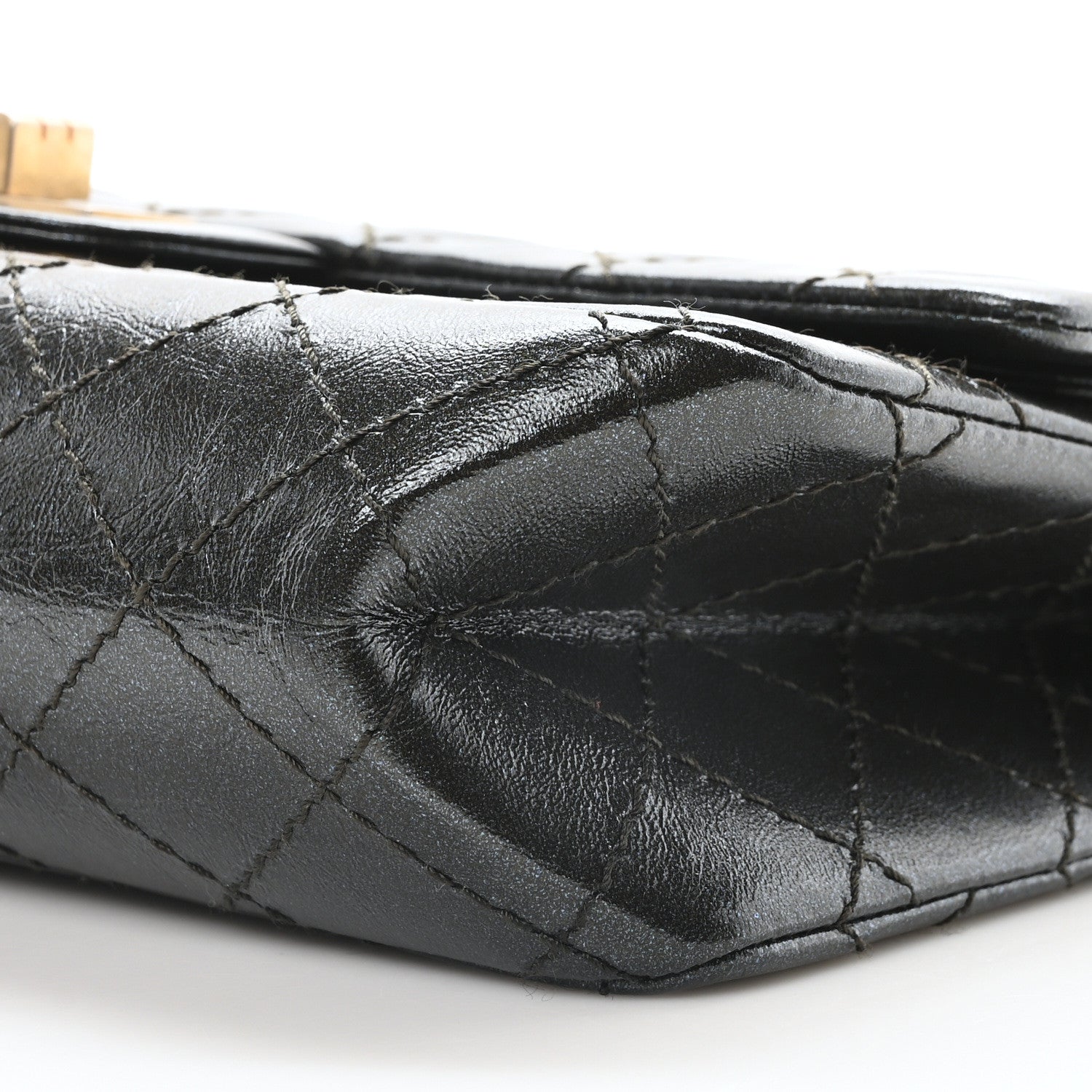 Chanel Iridescent Calfskin Quilted 2.55 Reissue 225 Flap Ruthenium 10 of 10