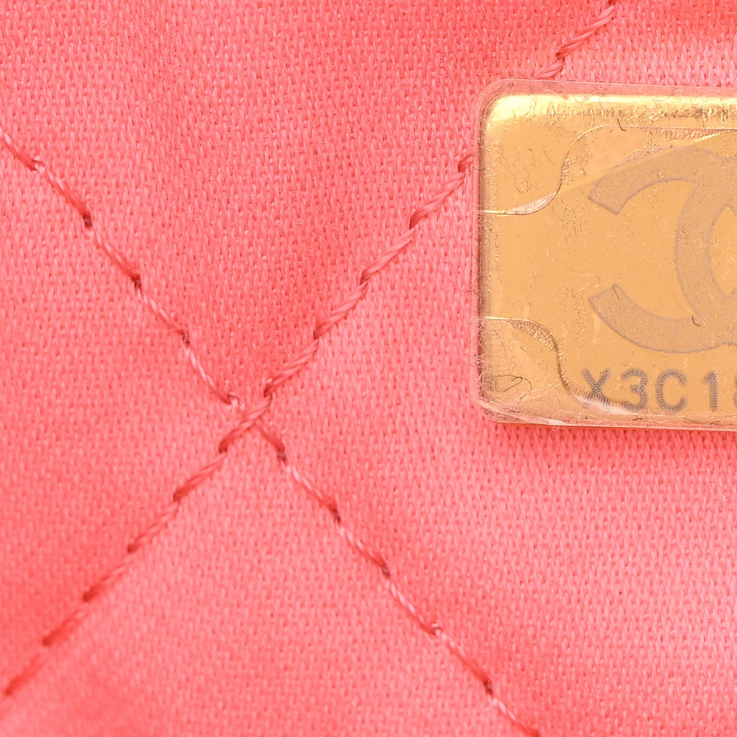 Shiny Calfskin Quilted Chanel 22 Pink