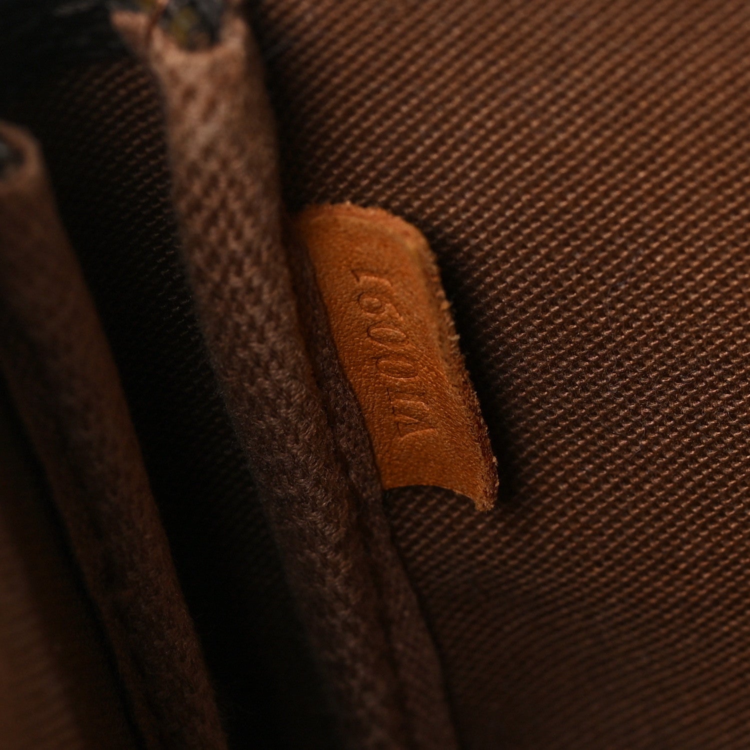 Louis Vuitton Monogram Pochette Accessories 7 of 9