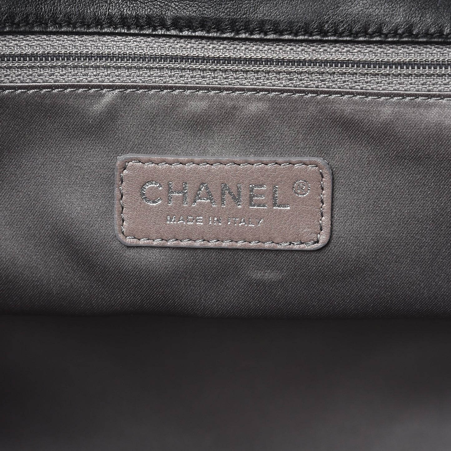Lambskin Pearl Obsession Flap Black