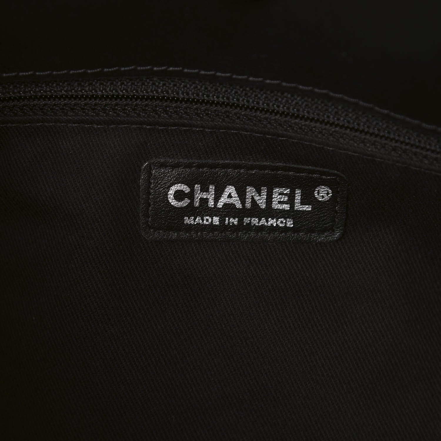 Chanel Calfskin Double Stitch Large Hamptons Shopping Tote Black 9 of 10