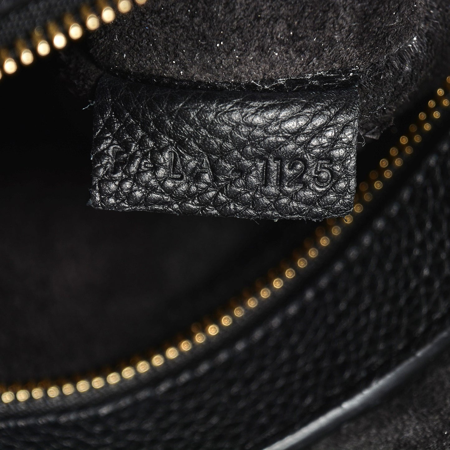 Soft Grained Calfskin Medium Cabas Phantom Black