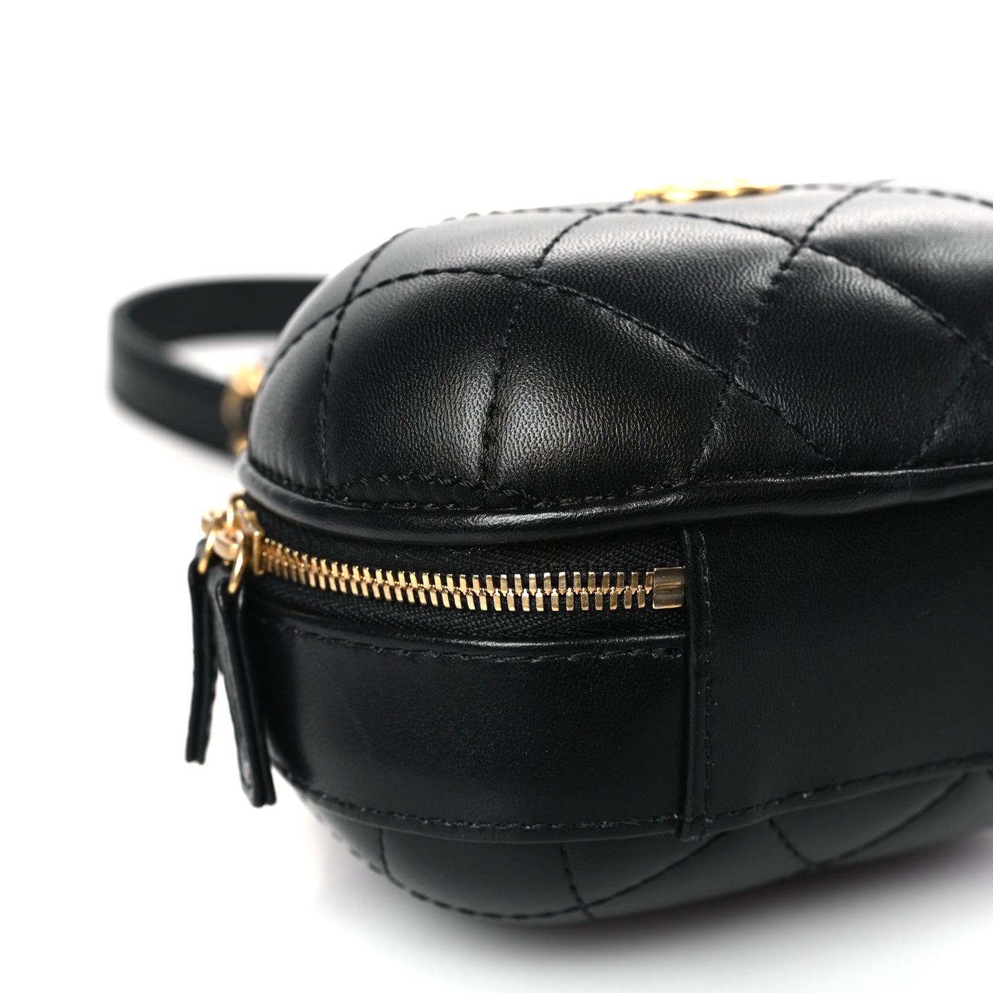 Lambskin Quilted CC Bubble Vanity Case With Chain Black