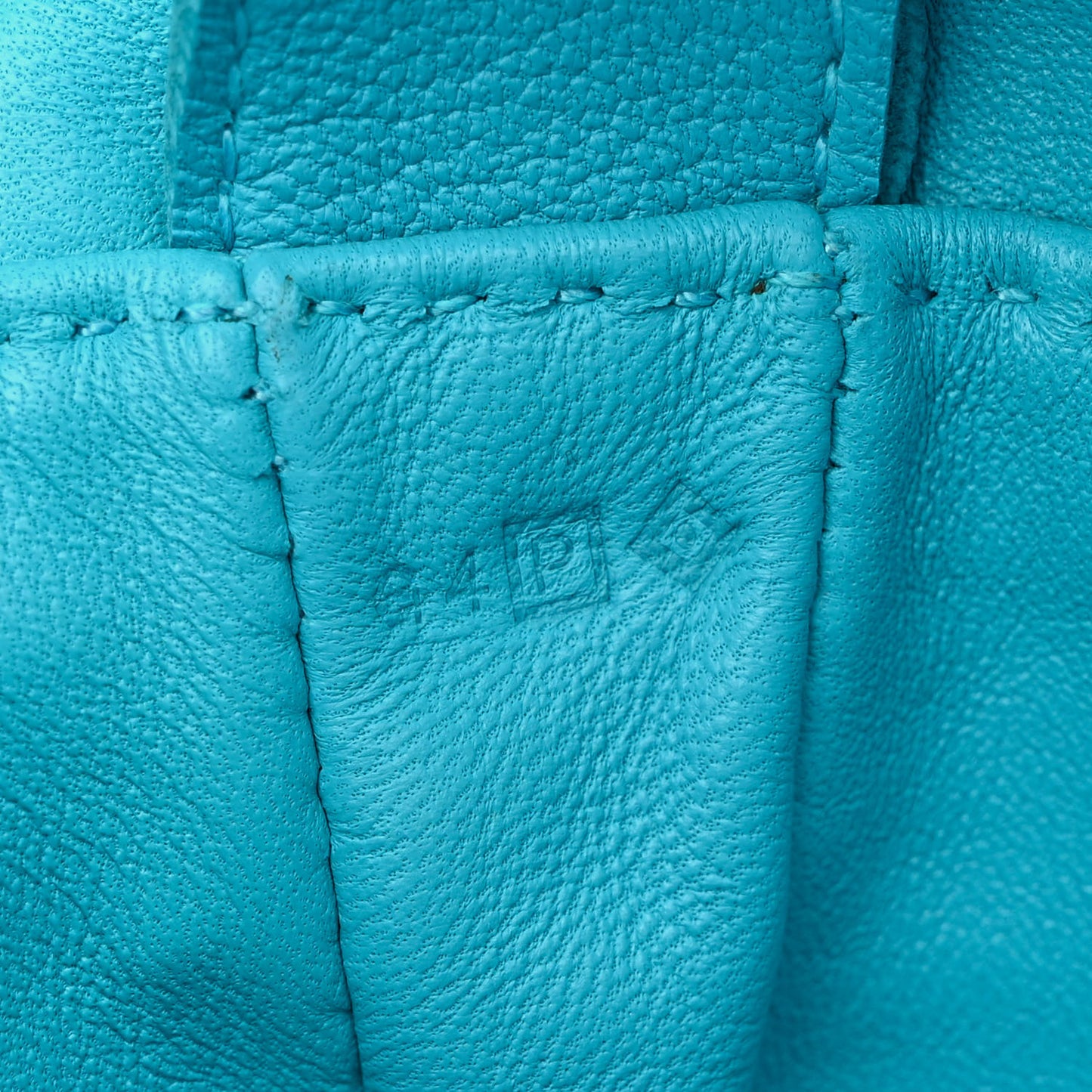 Lambskin Clou De Selle Pouch Bleu Paon