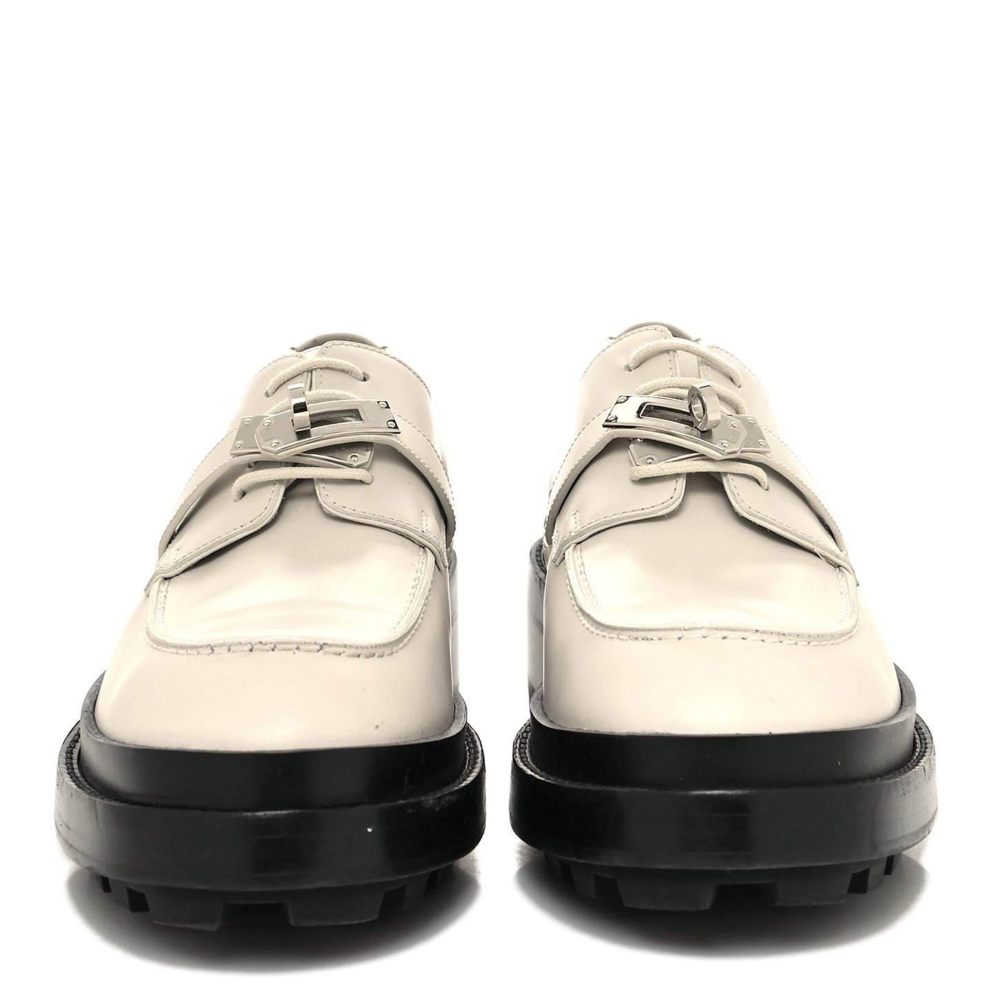 Glossed Calfskin First Derby 39 Beige Glaise