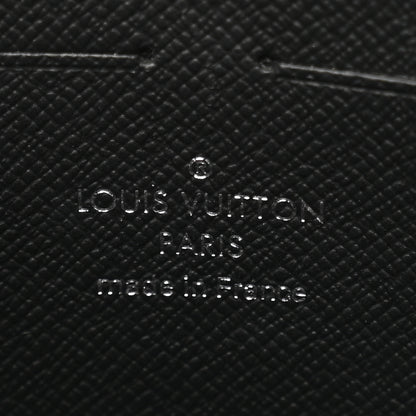Louis Vuitton Taiga Pochette Voyage Black 5 of 6