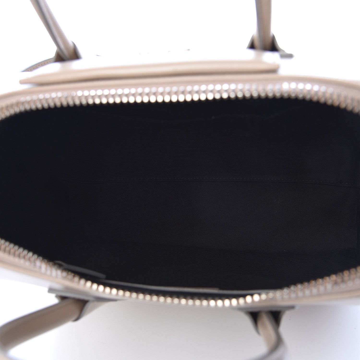 Givenchy Shiny Lord Calfskin Medium Antigona Sand 7 of 10