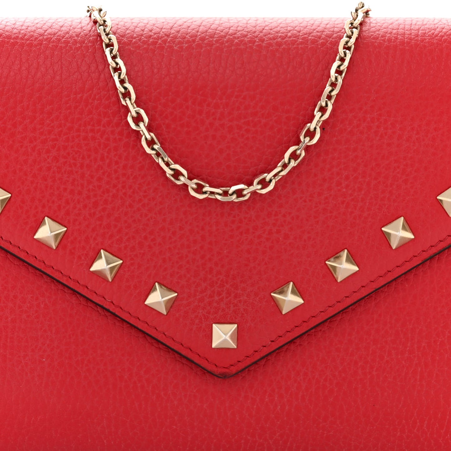 Pebbled Calfskin Rockstud Envelope Wallet on Chain Rosso Valentino