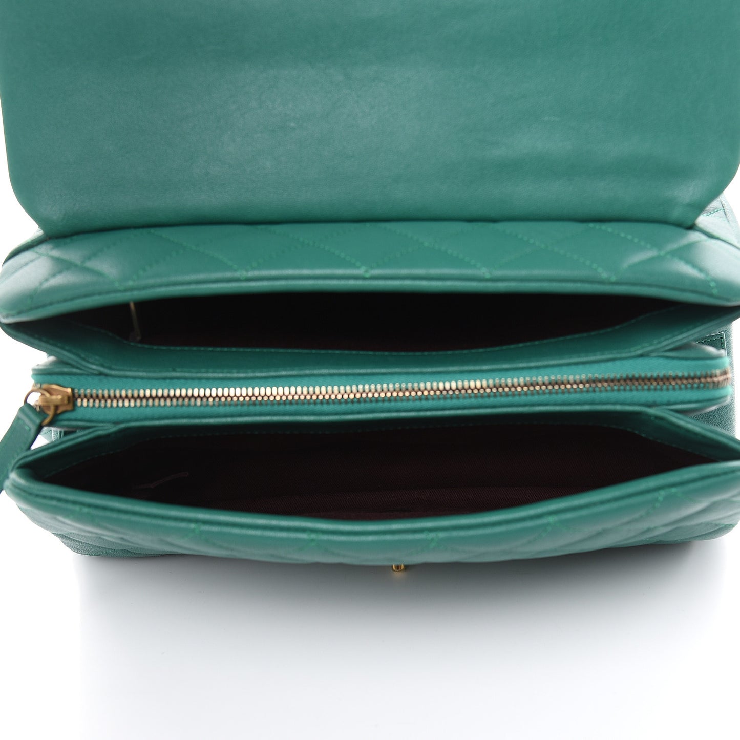 Shiny Sheepskin Quilted Large Trapezio Flap Green