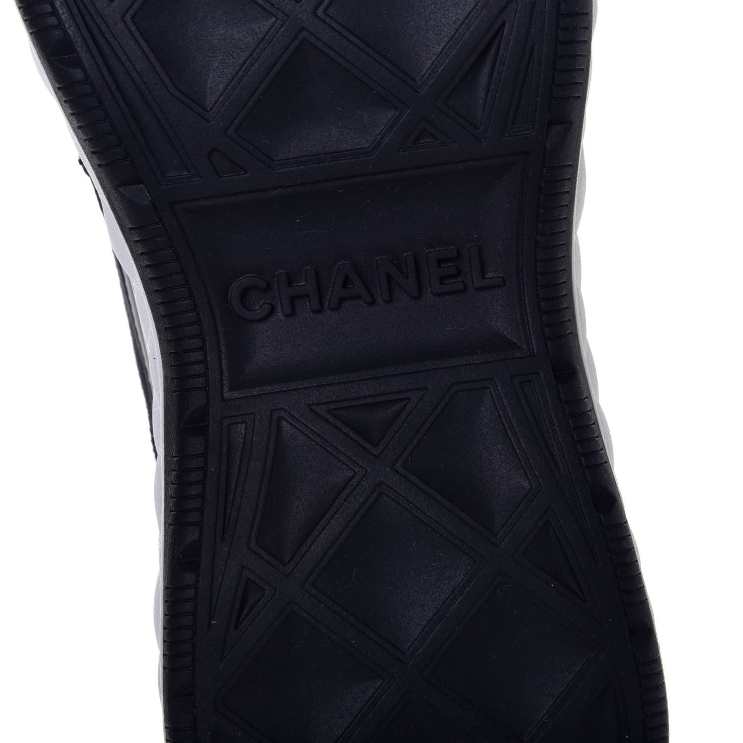 Chanel Velvet Calfskin Mixed Fibers CC Sneakers 37 Black 6 of 8