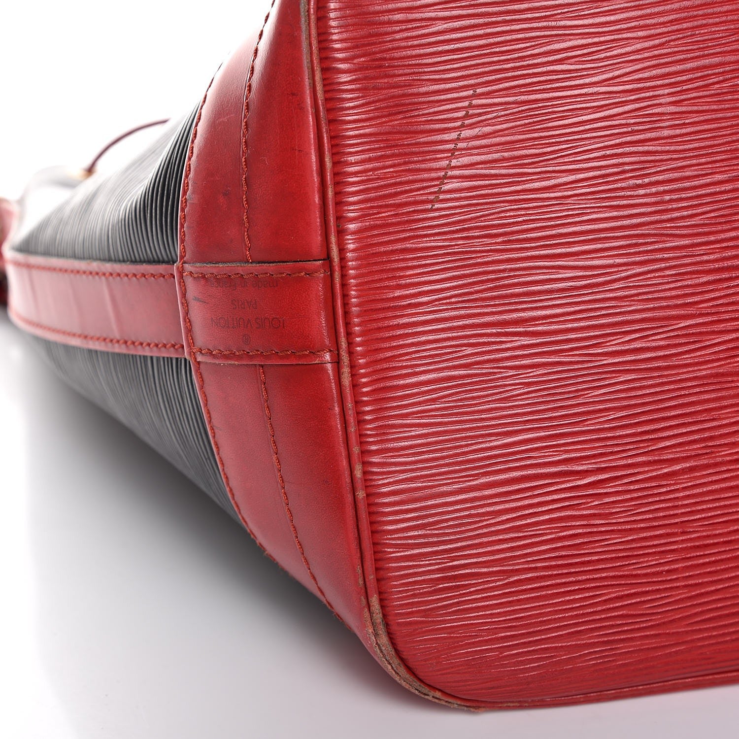 Louis Vuitton Epi Noe Red Black 13 of 16